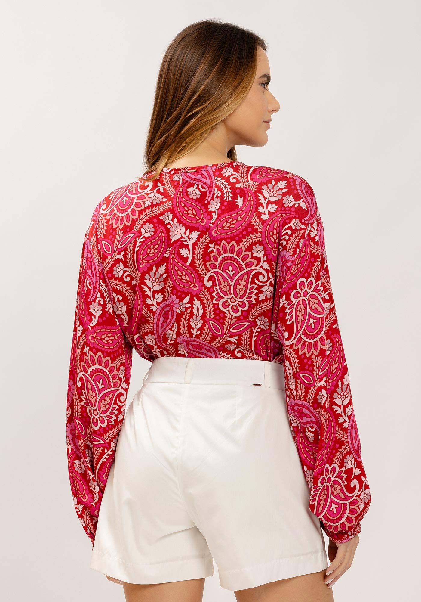 Blusa Manga Longa Estampada com Bot&otilde;es Decote, , large.