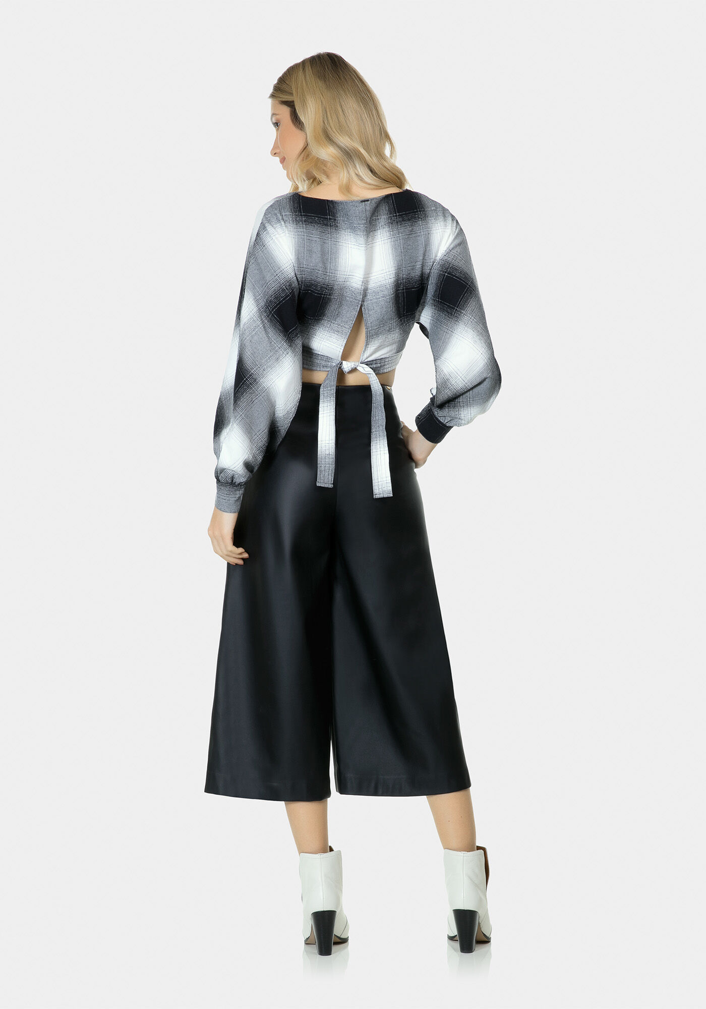 Cal&ccedil;a Pantacourt Cintura Alta PU, , large.