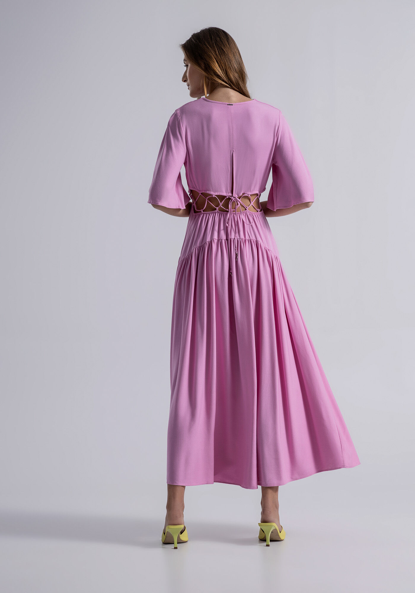 Vestido Midi em Viscose com Cut Out Amarra&ccedil;&atilde;o, , large.