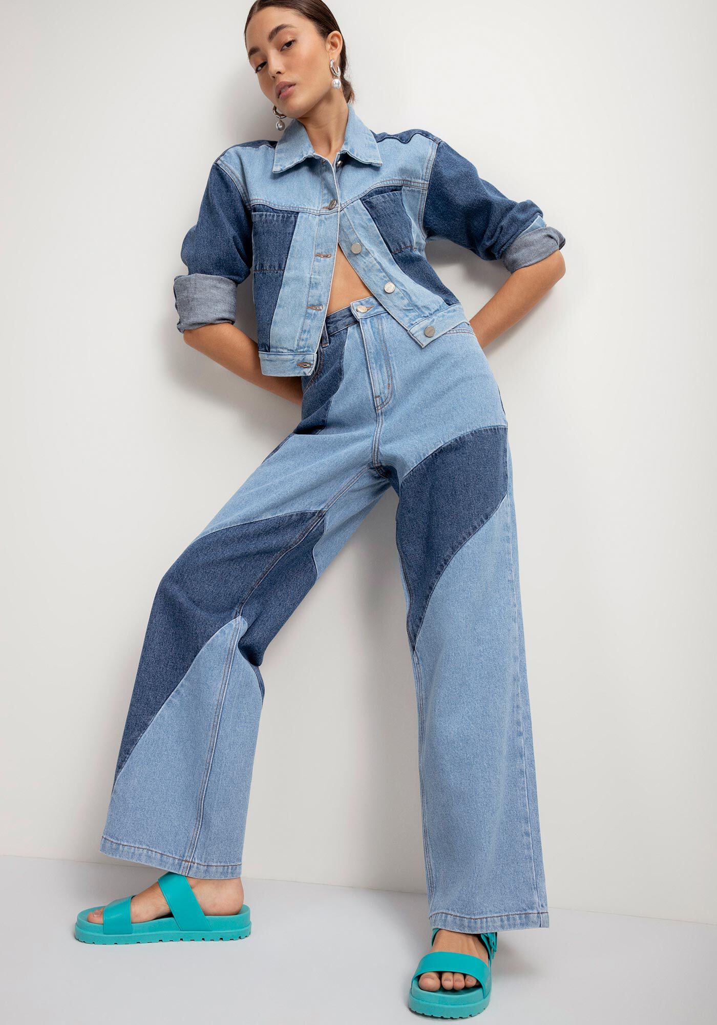 Jaqueta Jeans com Recortes Duo Denim, , large.