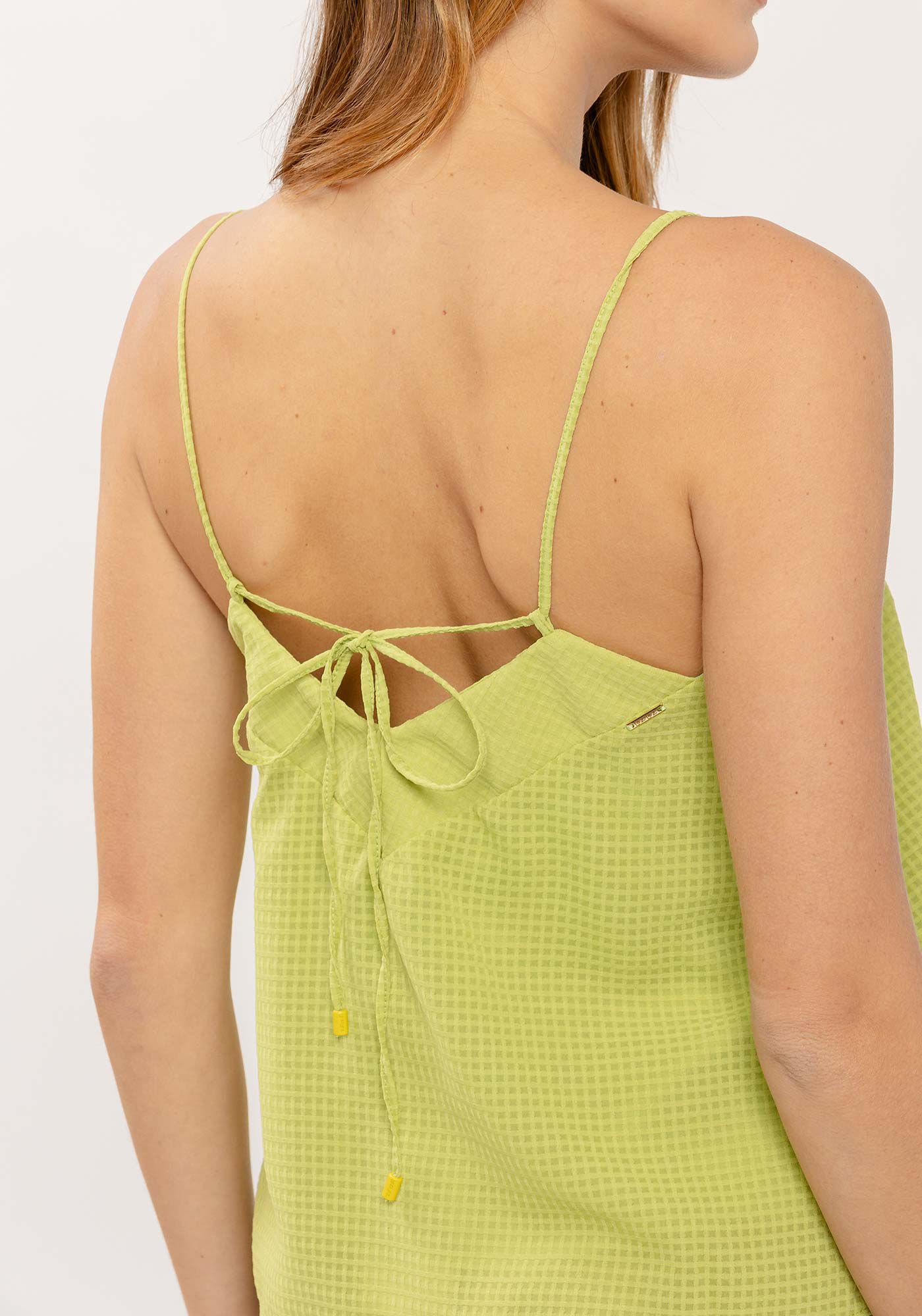 Blusa com Al&ccedil;as em Tecido Maquinetado, , large.