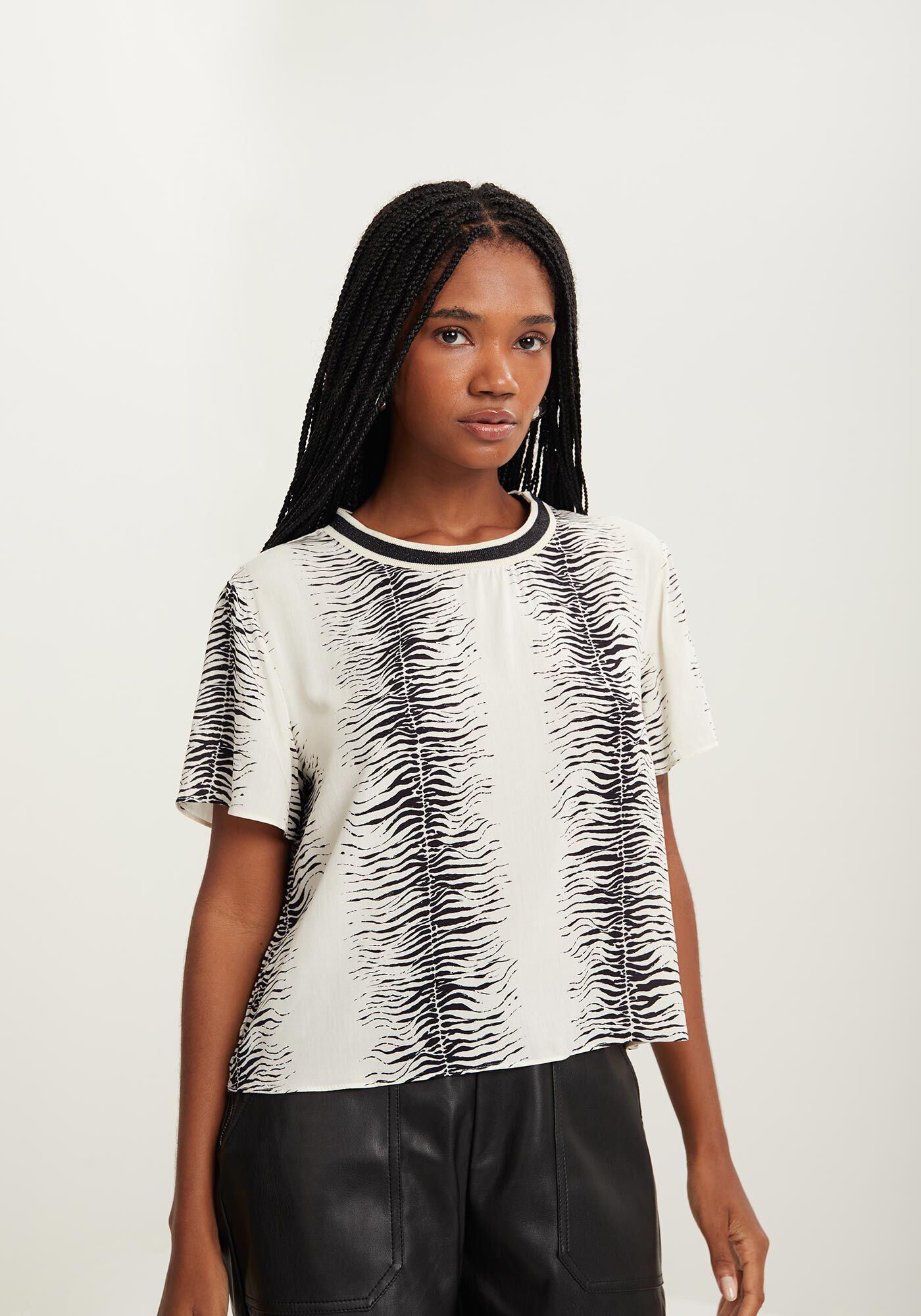 Blusa Curta Estampada Com Gola Em Retil&iacute;nea, , large.