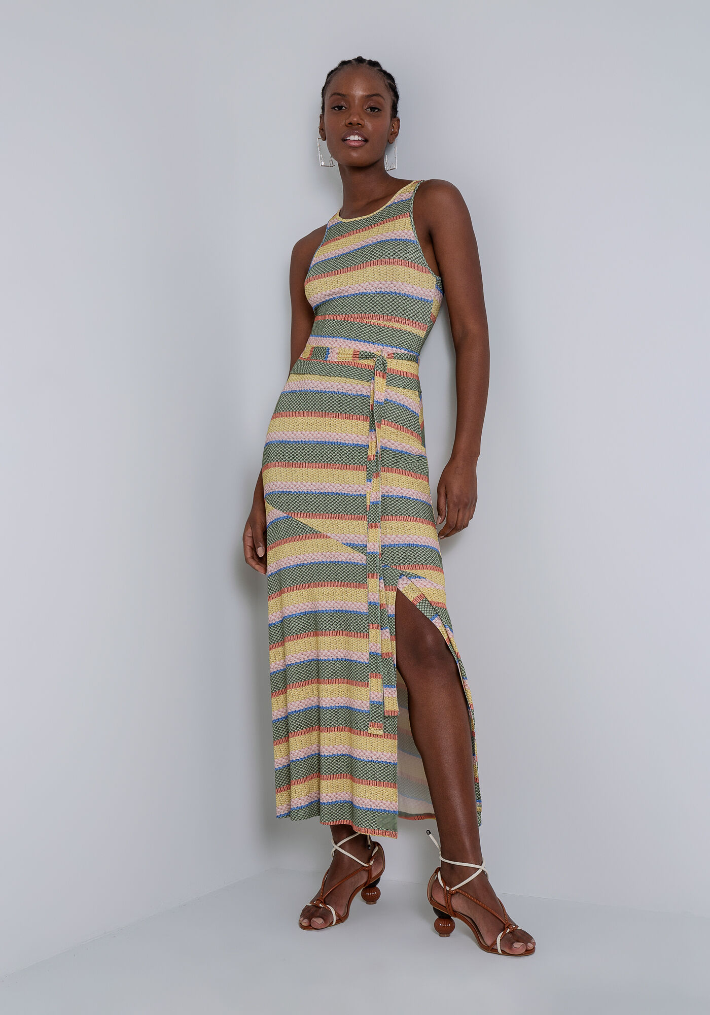 Vestido shop e cinto