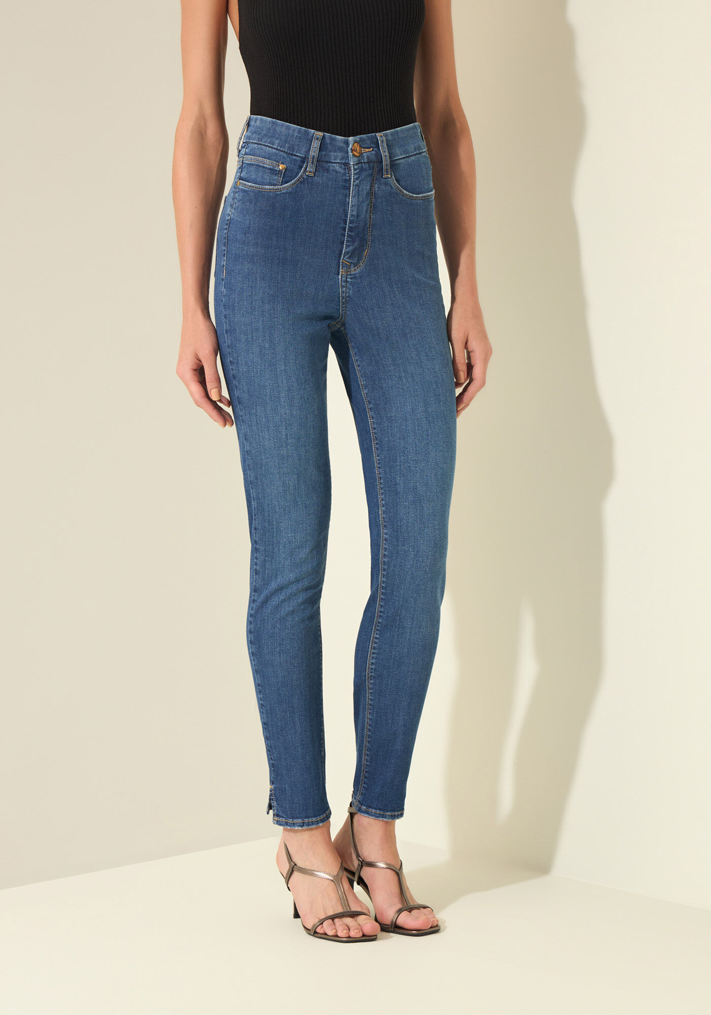 Cal&ccedil;a Jeans Skinny Com Cintura Alta Cropped Contour, JEANS, large.