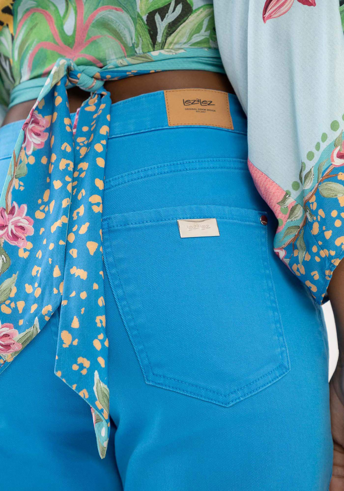 Cal&ccedil;a Sarja Mom Estonada com Elastano, AZUL APOLO, large.