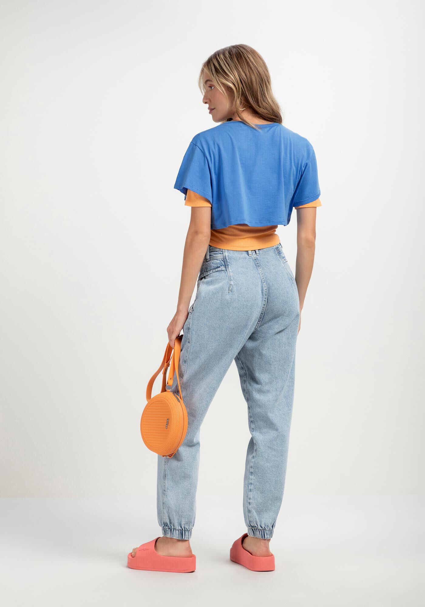 T-shirt Cropped em Malha Dupla com Bordado, , large.