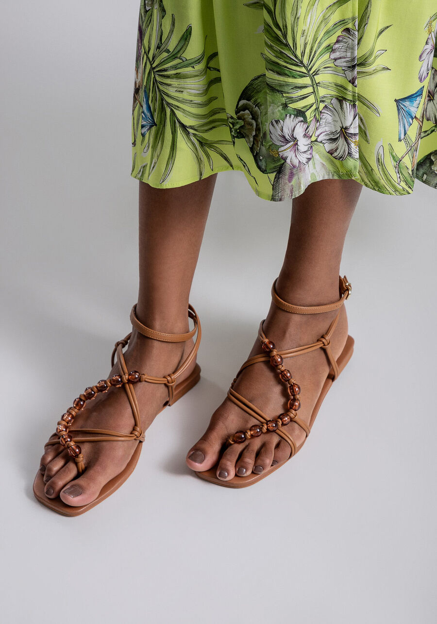 Rasteira Sandália Bico Quadrado com Detalhe, CAMELO. Rasteira Sandália Bico Quadrado com Detalhe, CAMELO, large.