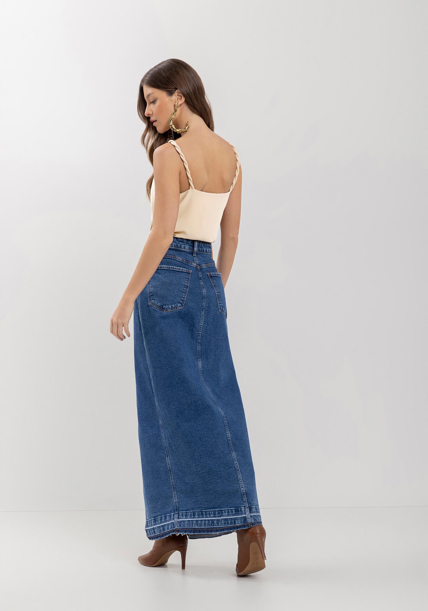 Saia Jeans Longa Com Fenda Frontal E Elastano, , large.