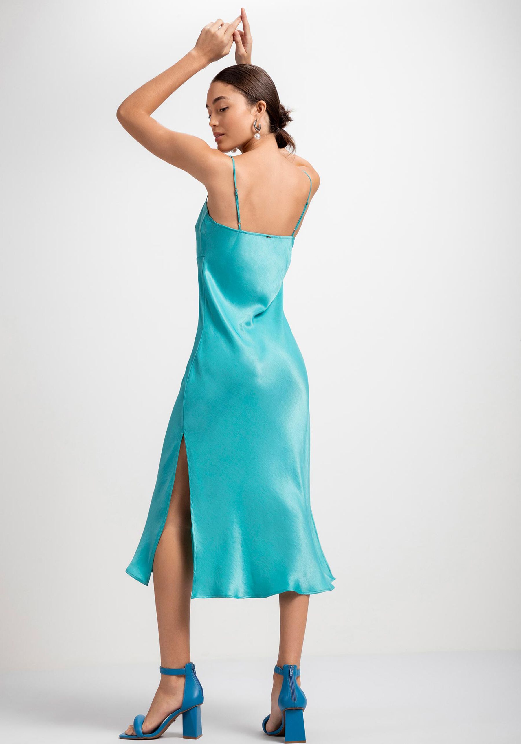 Vestido Midi em Tecido Acetinado Slip Dress, . Vestido Midi em Tecido Acetinado Slip Dress, , large.