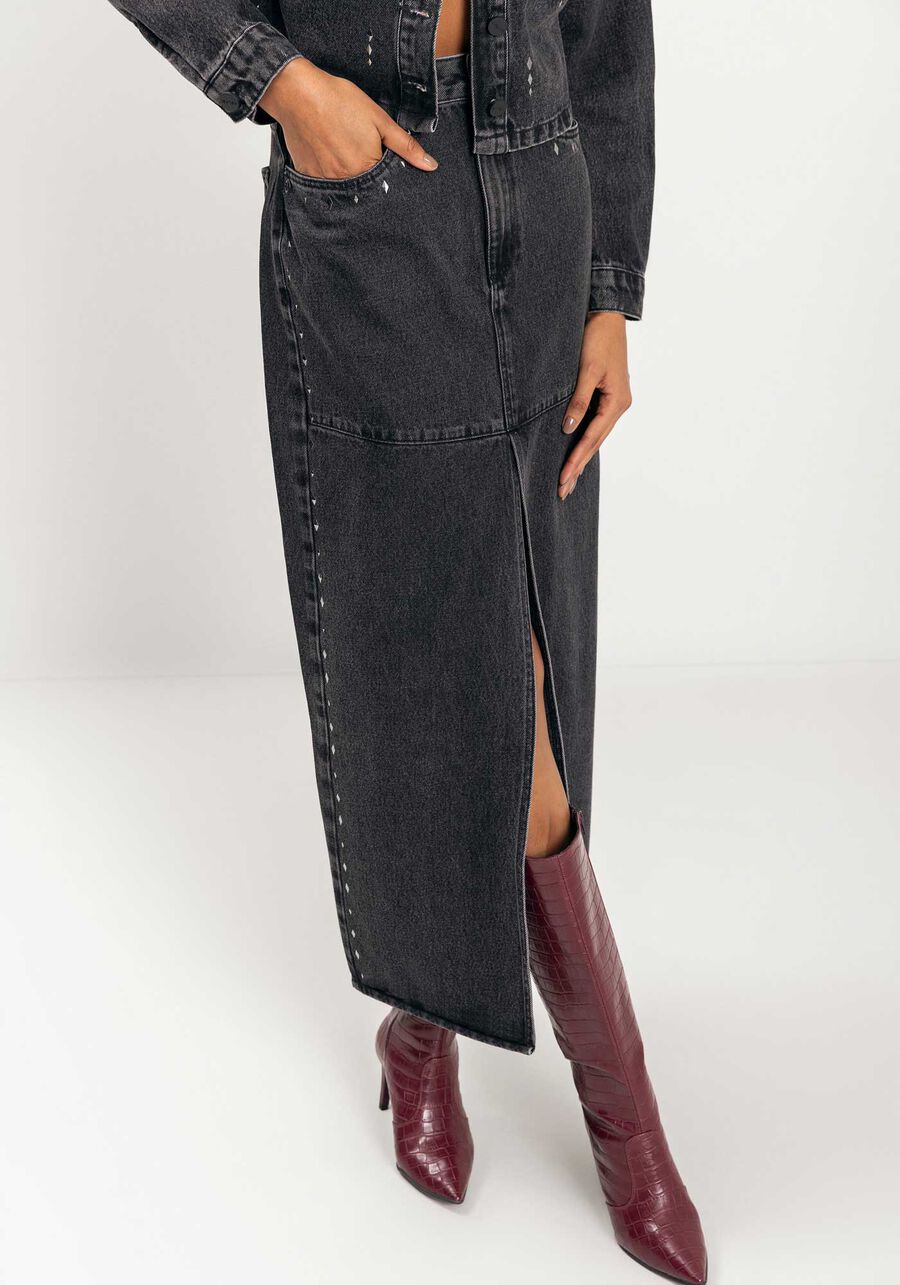 Saia Jeans Longa Com Fenda E Pedrarias, PRETO. Saia Jeans Longa Com Fenda E Pedrarias, PRETO, large.