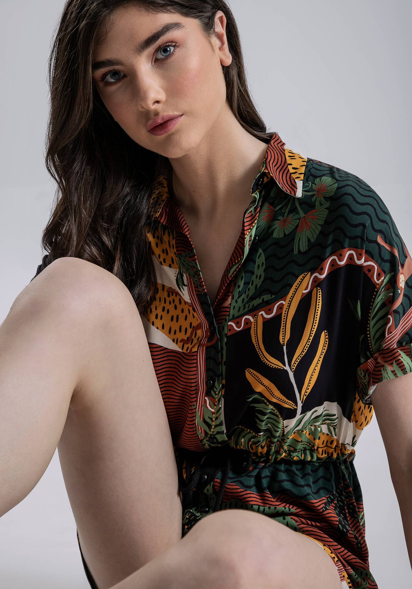 Macac&atilde;o Curto com Amarra&ccedil;&atilde;o e Bot&otilde;es, TRILHA, large.