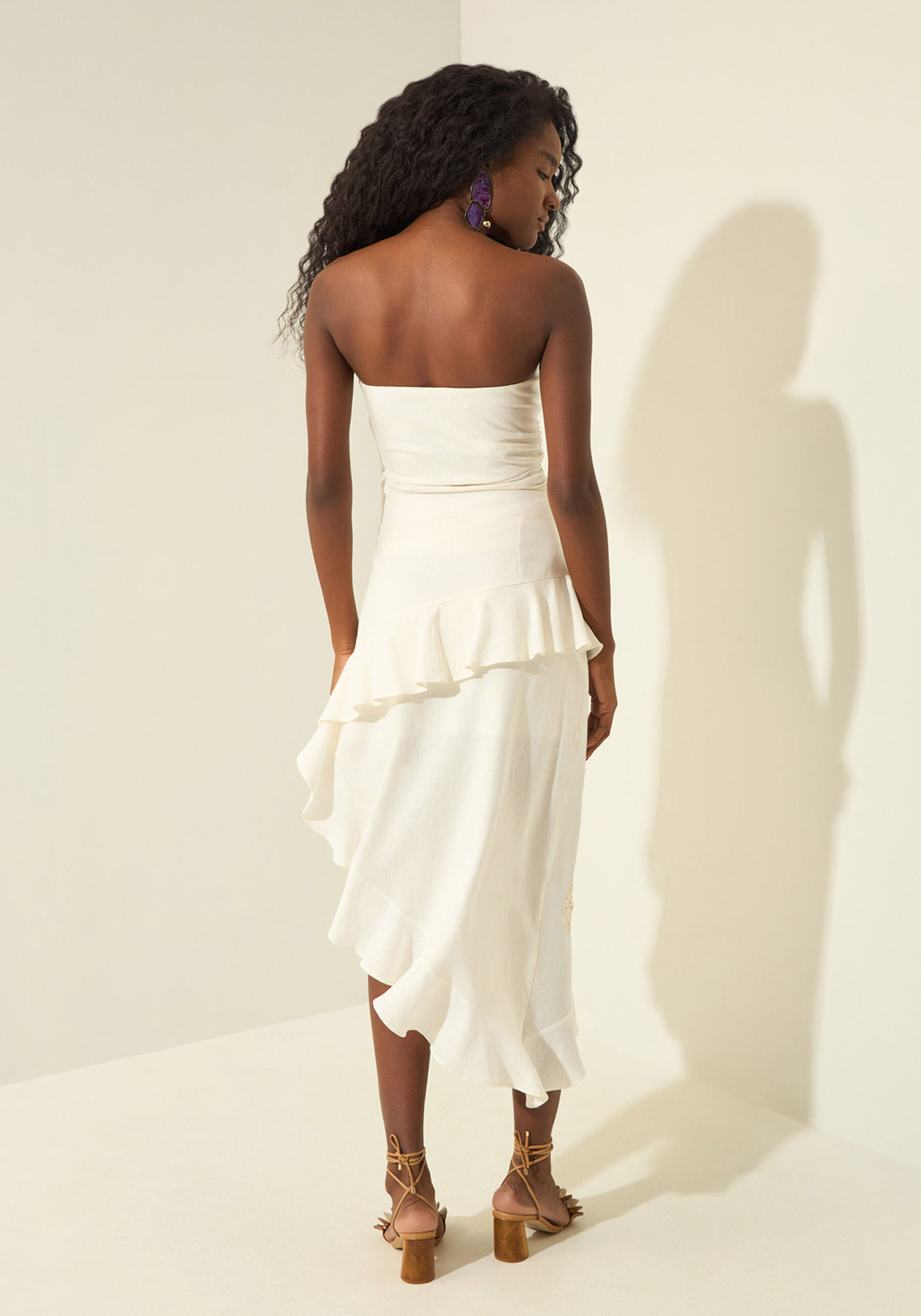 Saia Chá Assimétrica Com Babados E Renda Tenerife, BRANCO OFF WHITE. Saia Chá Assimétrica Com Babados E Renda Tenerife, BRANCO OFF WHITE, large.