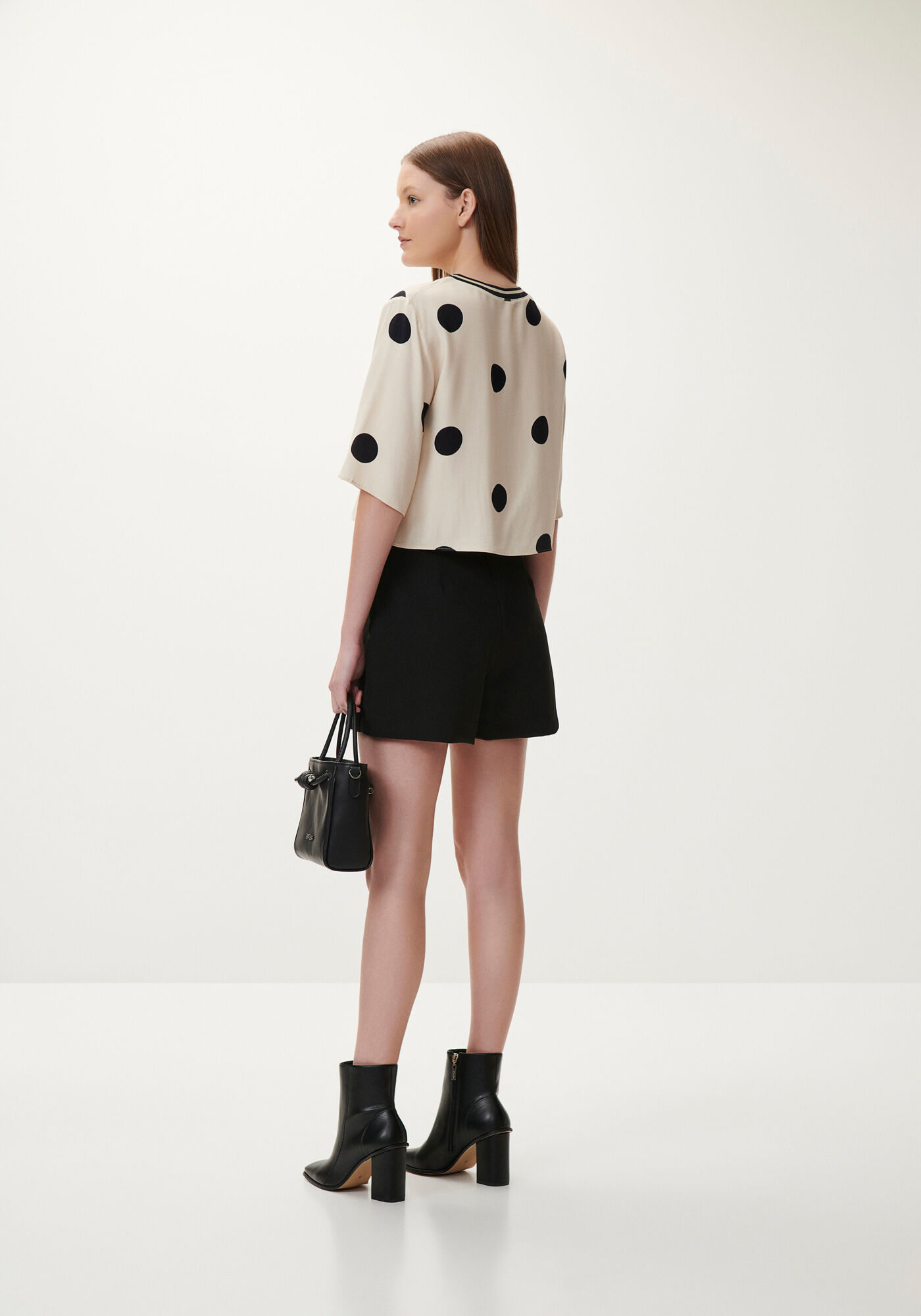 Blusa Estampada em Viscose com Retil&iacute;nea, , large.