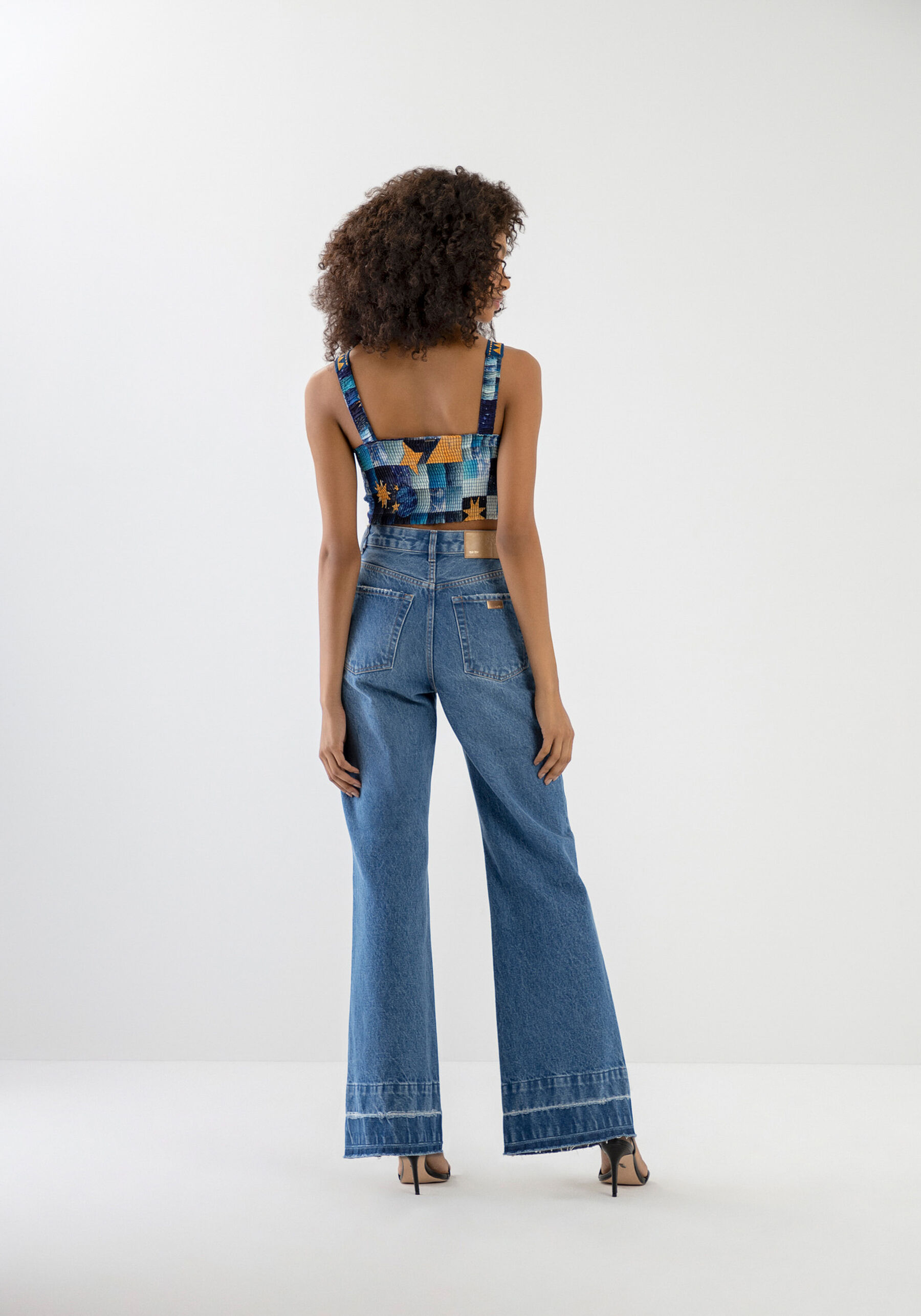 Calça Jeans Wide Leg com Cós Assimétrico, . Calça Jeans Wide Leg com Cós Assimétrico, , large.