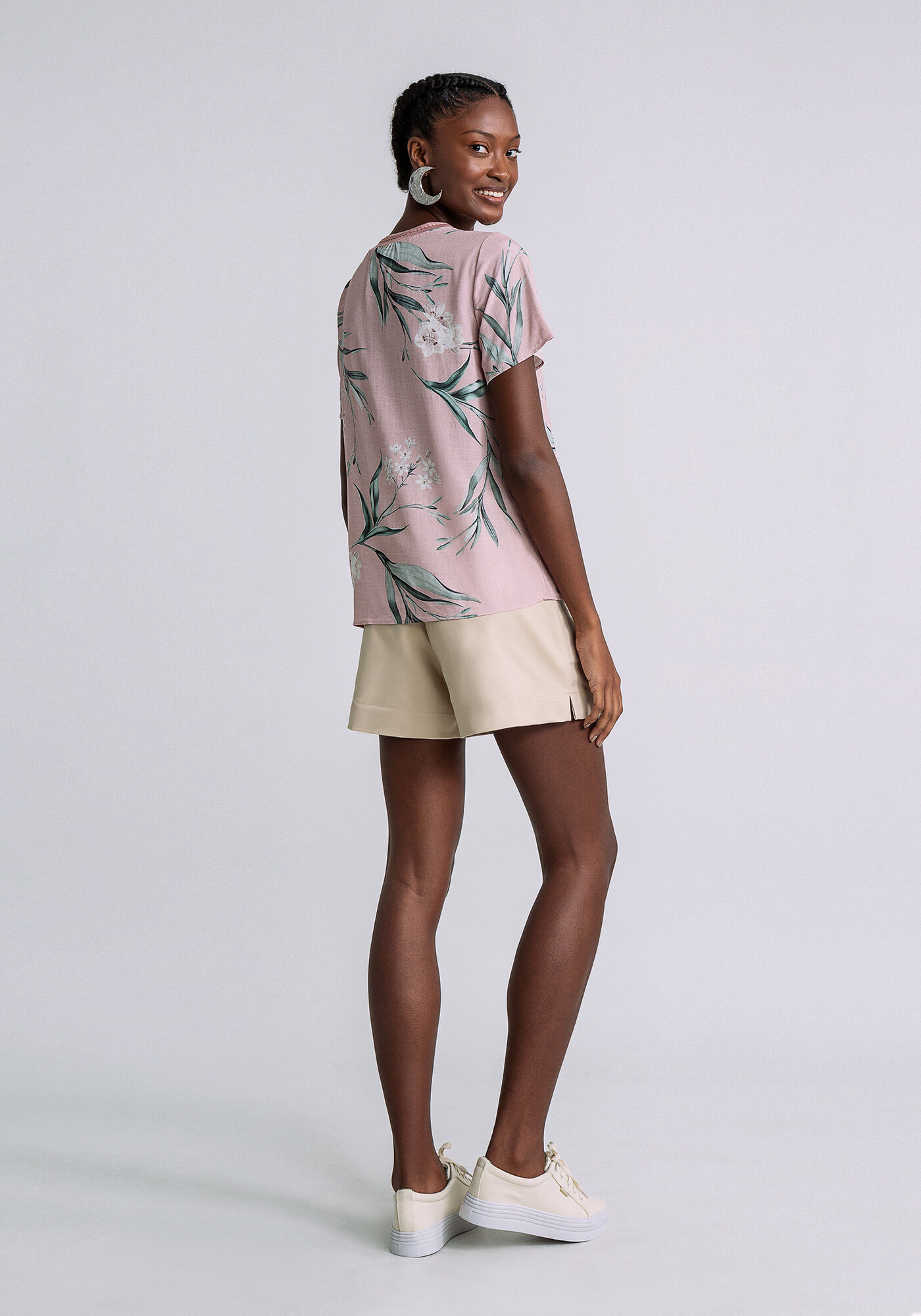 Blusa Detalhe Gola Estampada, LIRIOS, large.