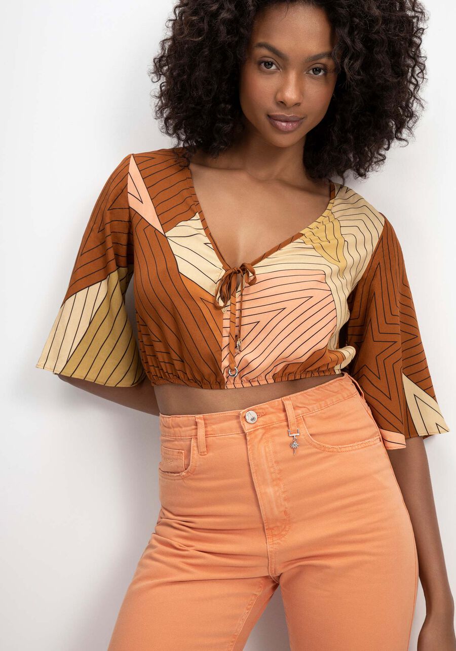 Blusa Cropped em Viscose com Manga Sino, . Blusa Cropped em Viscose com Manga Sino, , large.