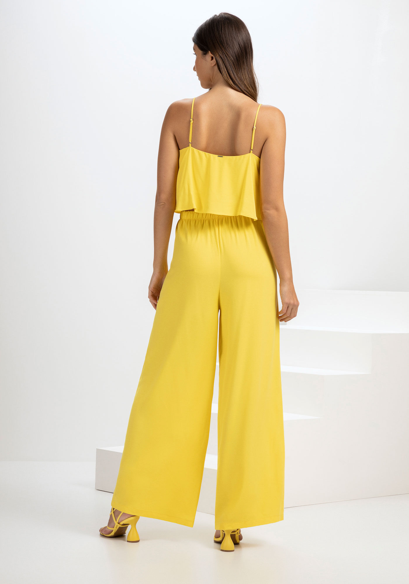 Cal&ccedil;a Reta Ampla em Crepe com Pregas, , large.