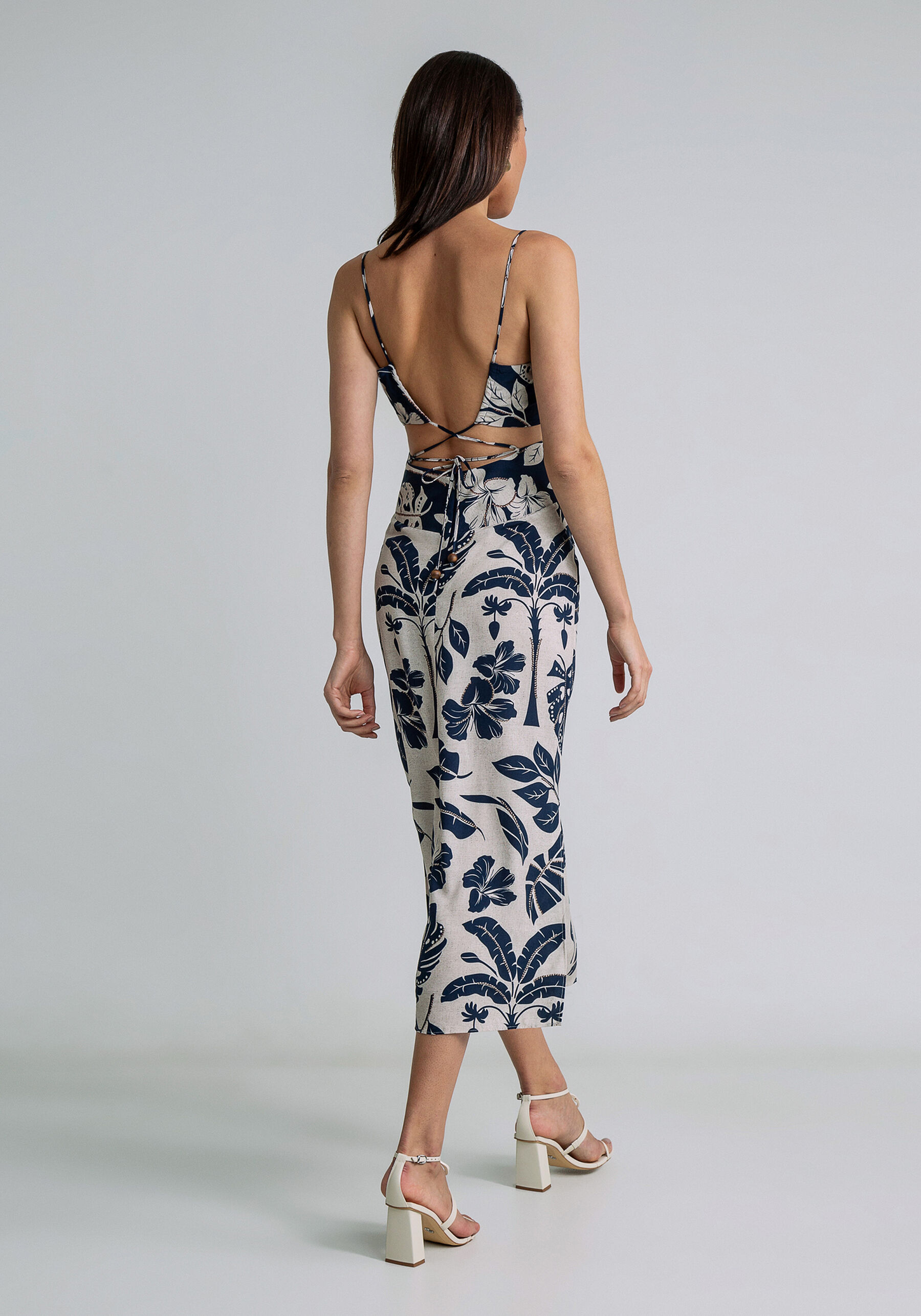 Vestido Midi Recorte Cintura Estampa, NATURALIDADE. Vestido Midi Recorte Cintura Estampa, NATURALIDADE, large.