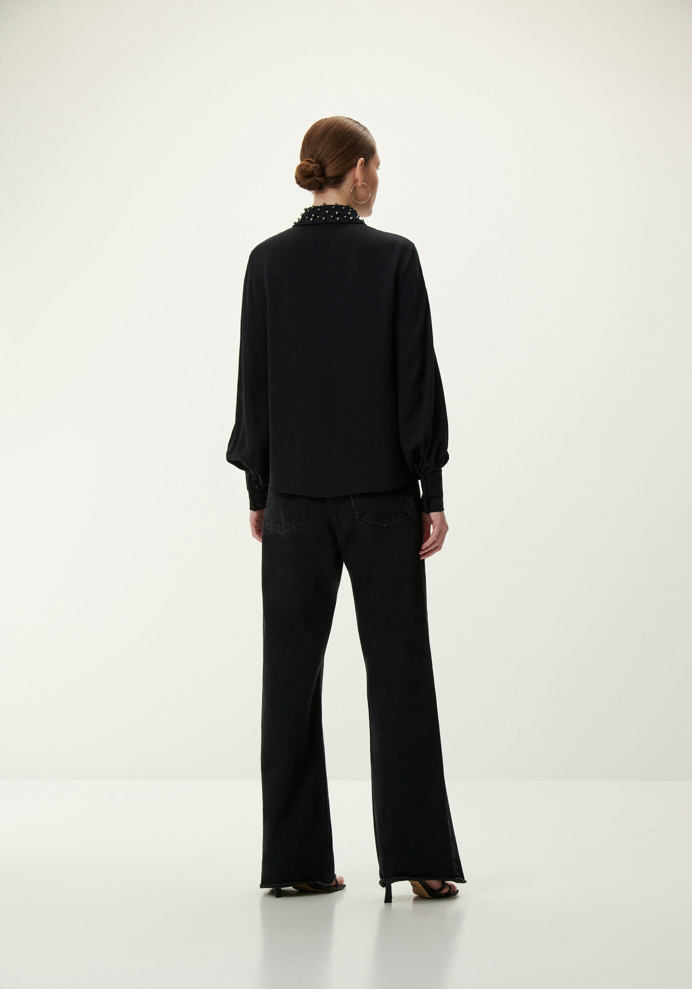 Camisa Manga Longa Bufante com P&eacute;rolas Gola, , large.