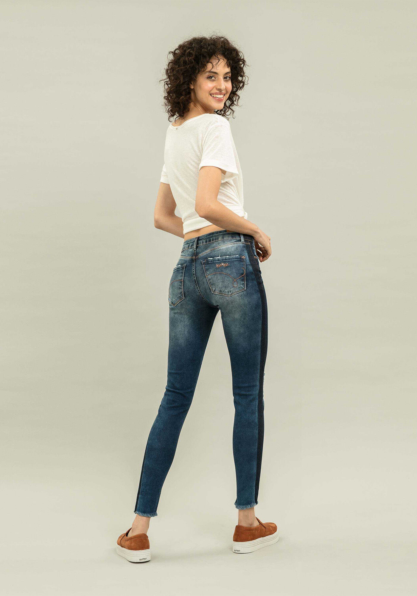 Cal&ccedil;a Skinny Bali Duo Core Jeans, , large.