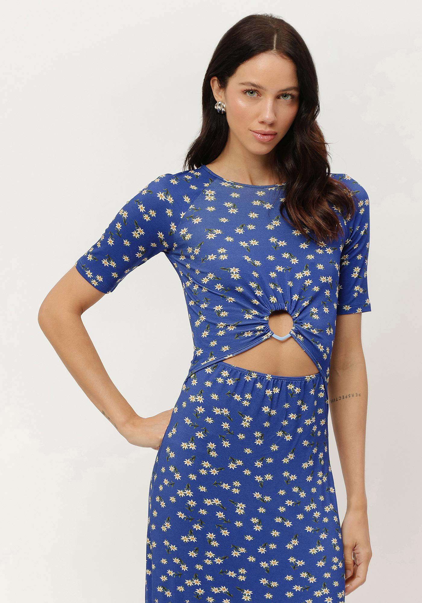 Vestido Midi Estampado com Cut e Detalhe Argola, , large.