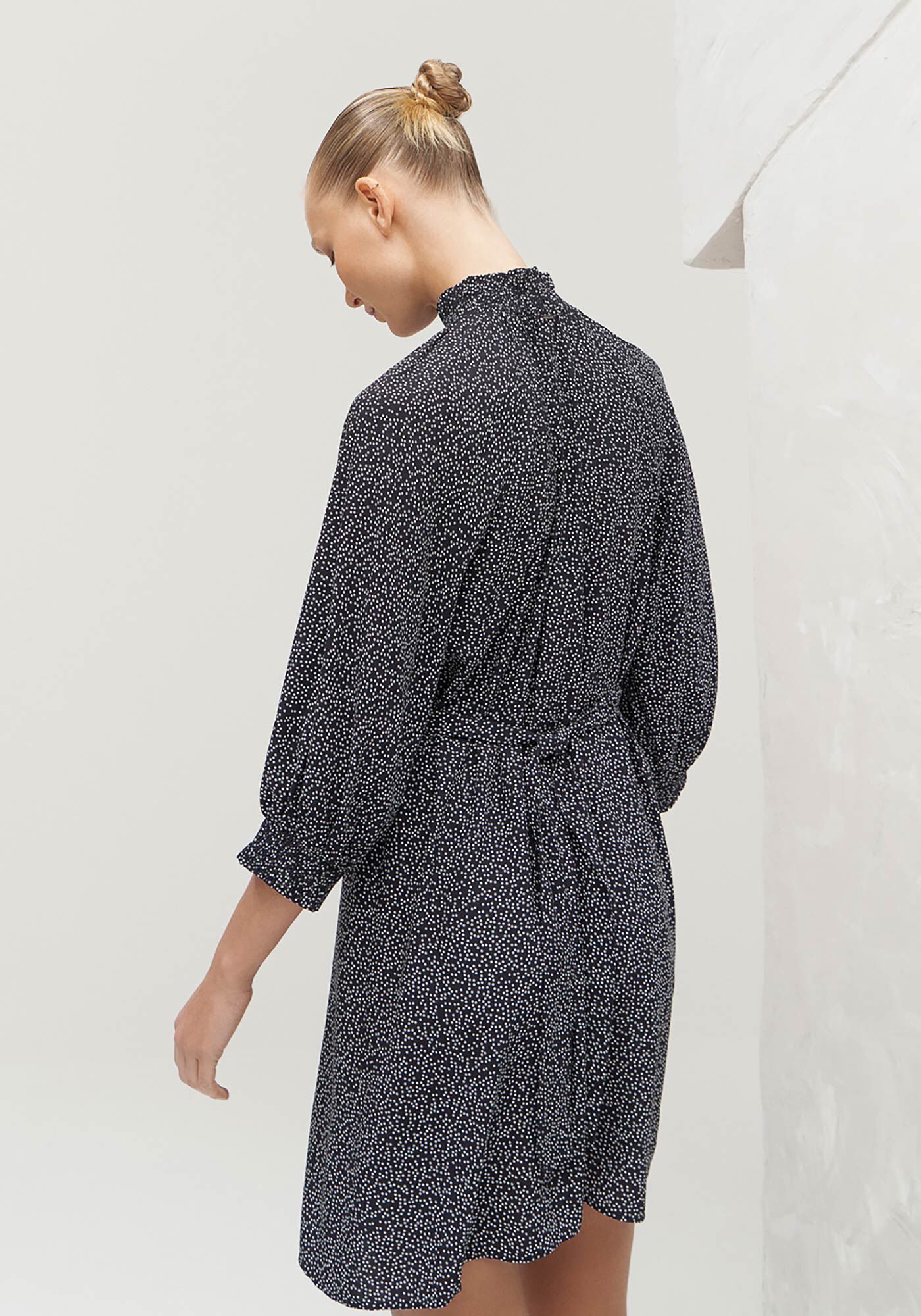 Vestido Curto Estampado com Manga Bufante, DOTS, large.