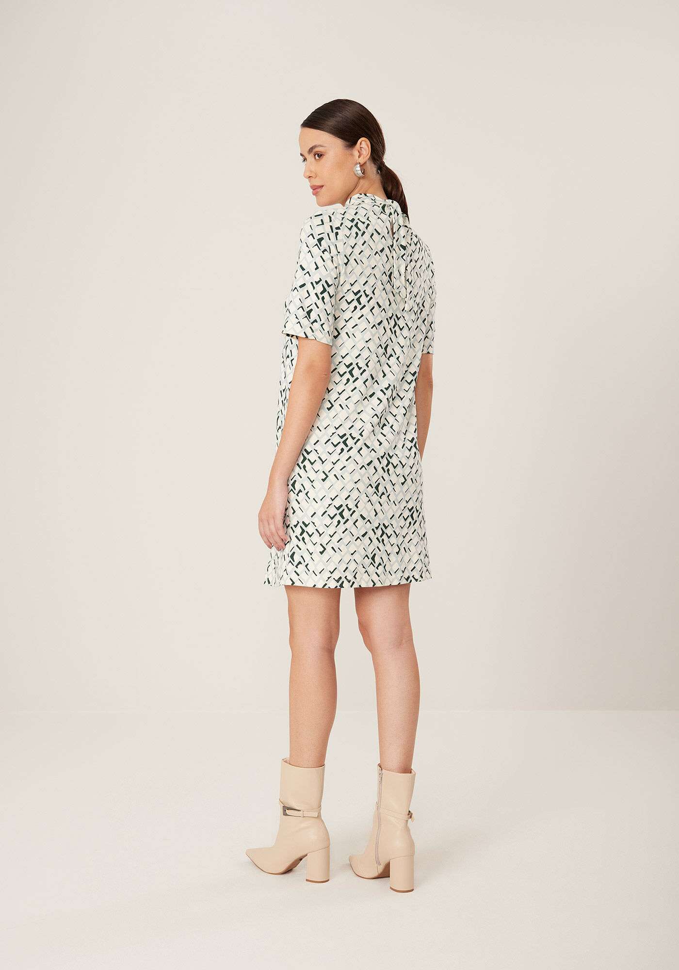 Vestido Curto Estampado Com Gola Alta Em Moletom De Viscose, , large.