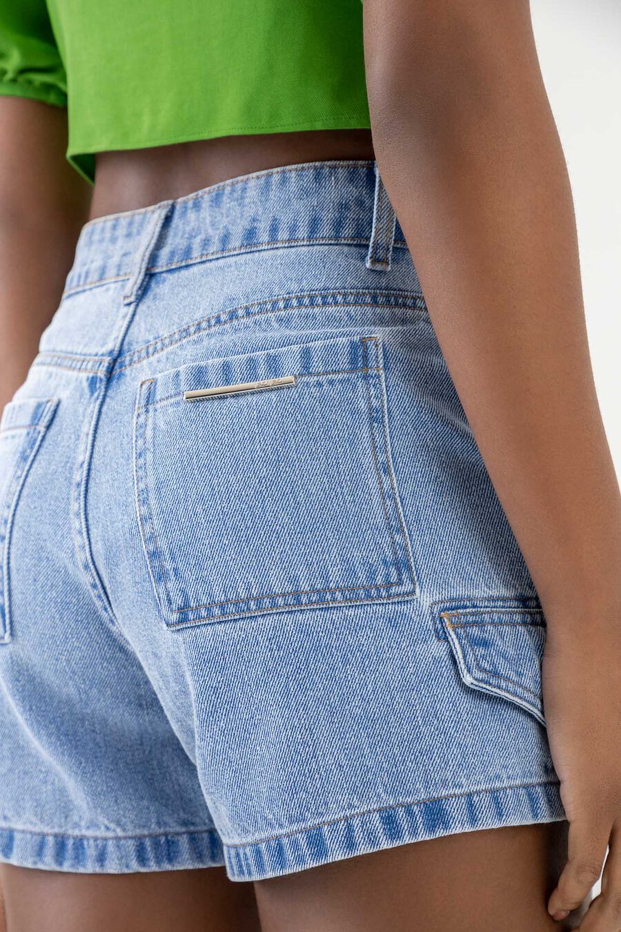 Shorts Jeans Hot Pant com Detalhe Lateral, JEANS, large.