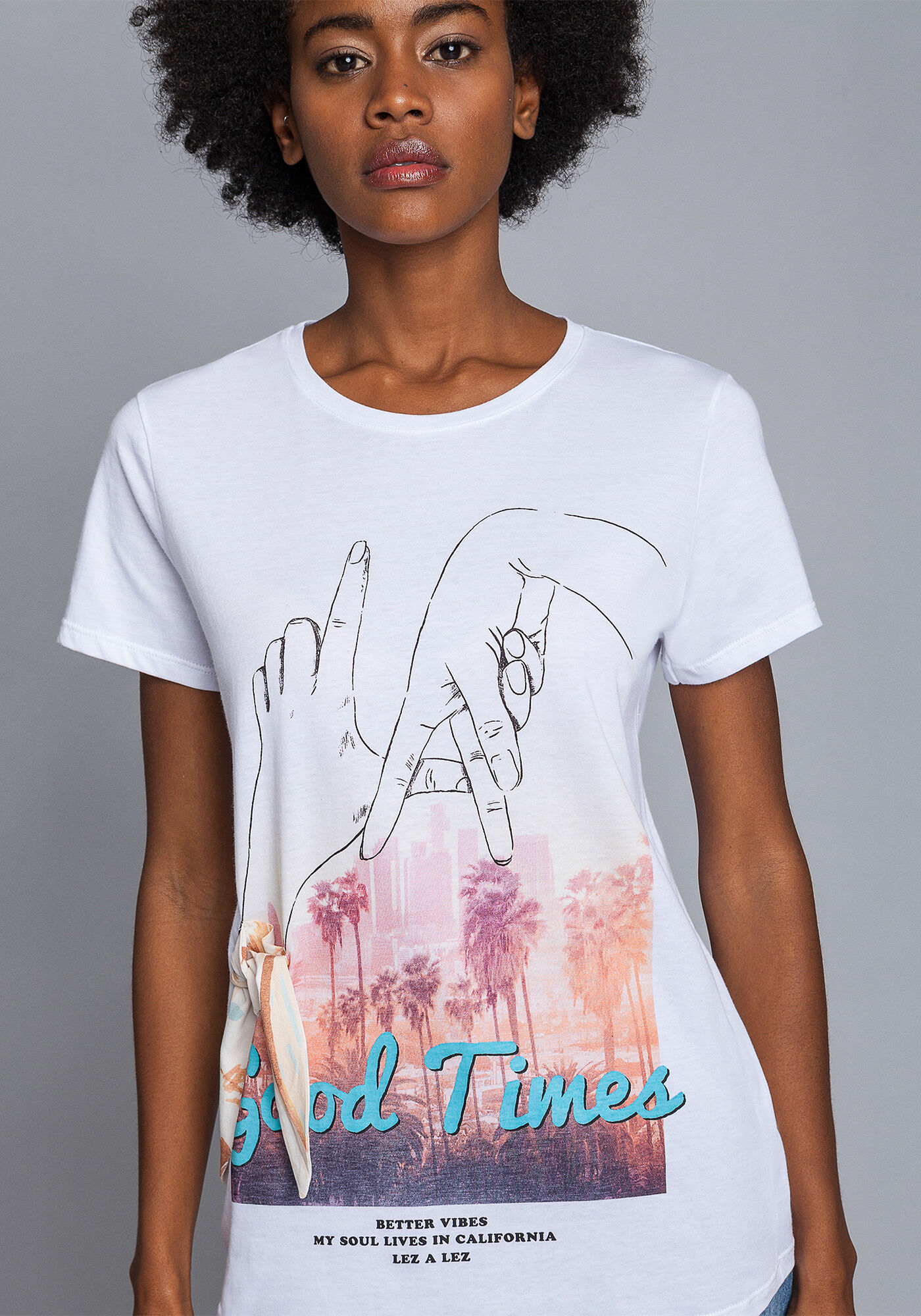 Blusa Recorte La&ccedil;o Estampa Long Beach, , large.