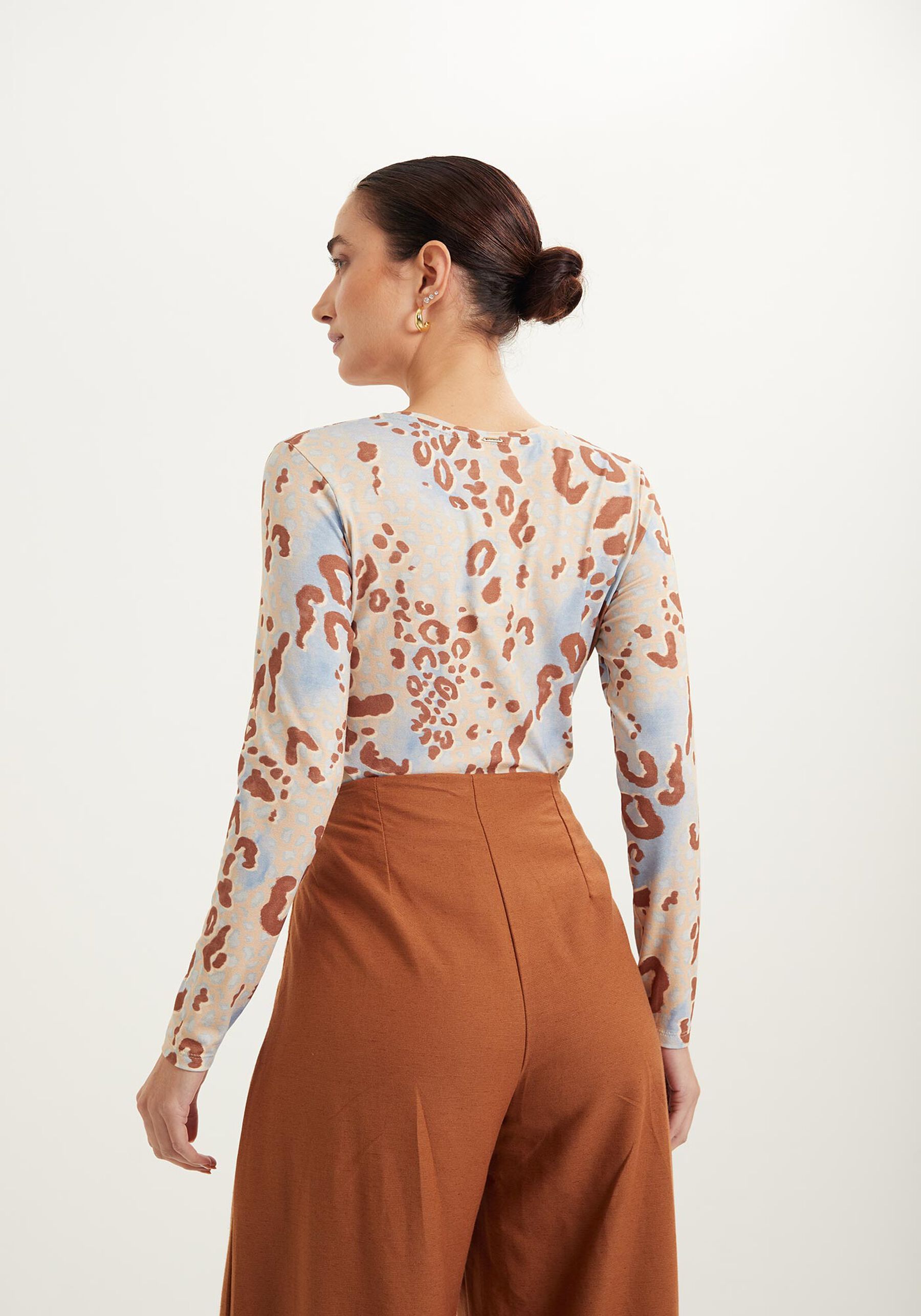Blusa Estampada De Mangas Longas Com Decote Em V, . Blusa Estampada De Mangas Longas Com Decote Em V, , large.