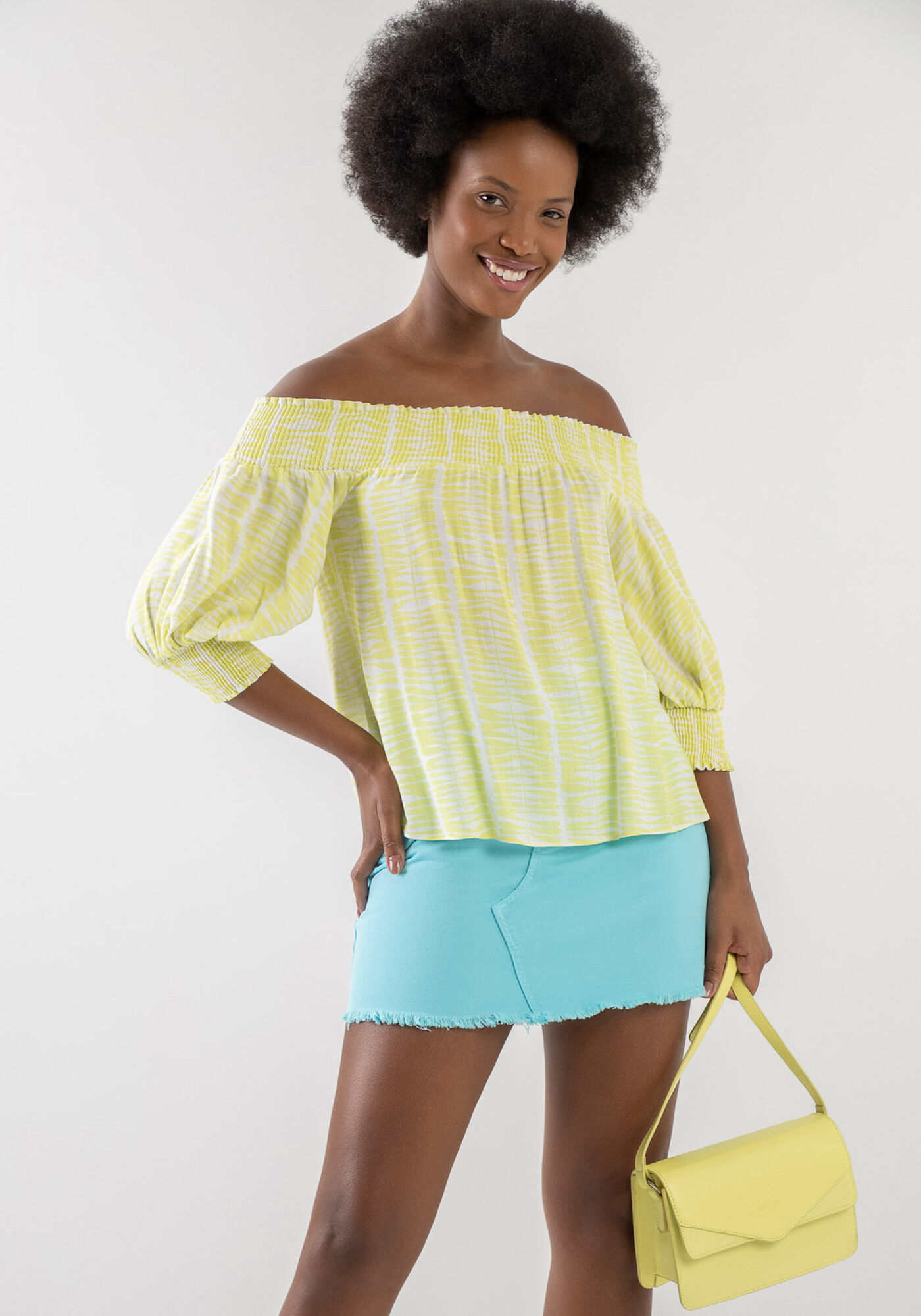 Blusa Ombro a Ombro em Viscose Estampada, , large.