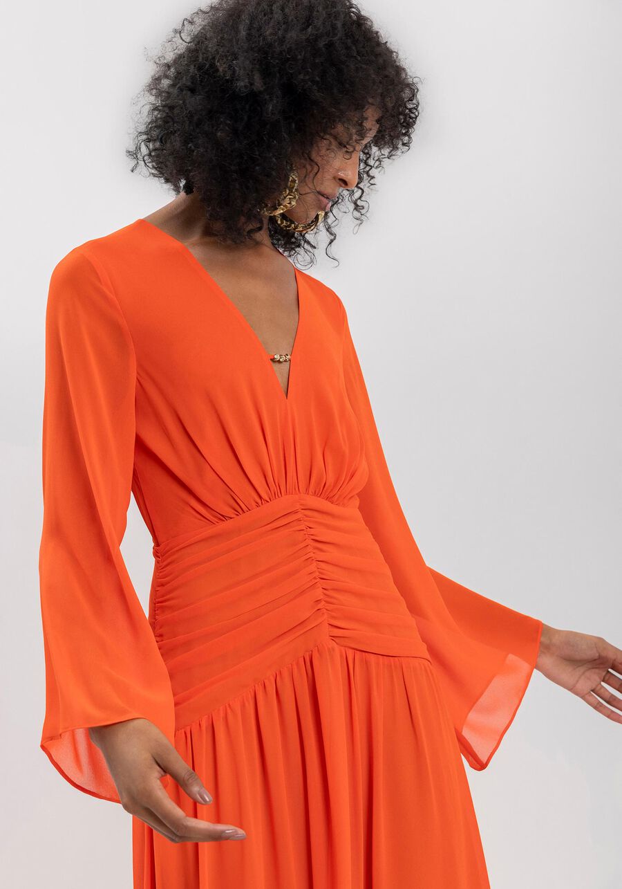 Vestido Longo Franzido Com Mangas Fluidas E Decote Em V, . Vestido Longo Franzido Com Mangas Fluidas E Decote Em V, , large.