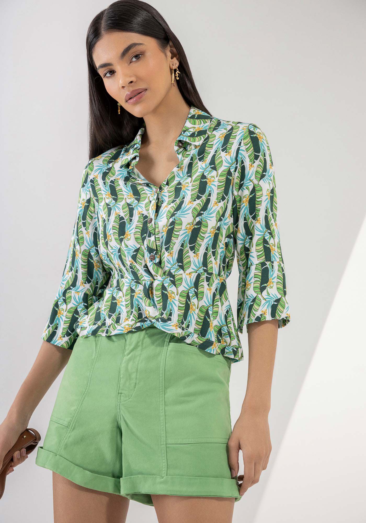 Camisa Manga 3/4 com Recorte Transpassado, , large.