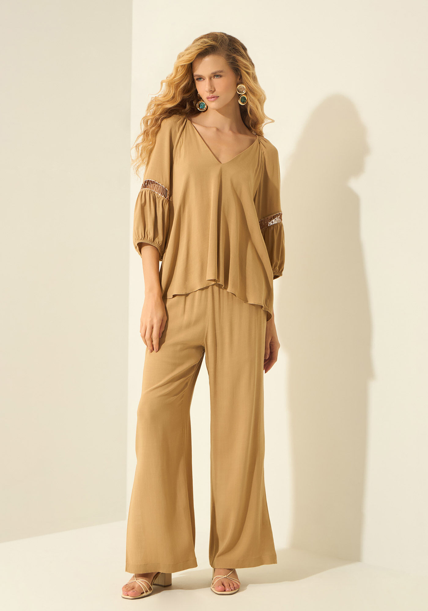 Blusa Com Decote Em V E Mangas 3/4, BEGE ALIEN, large.