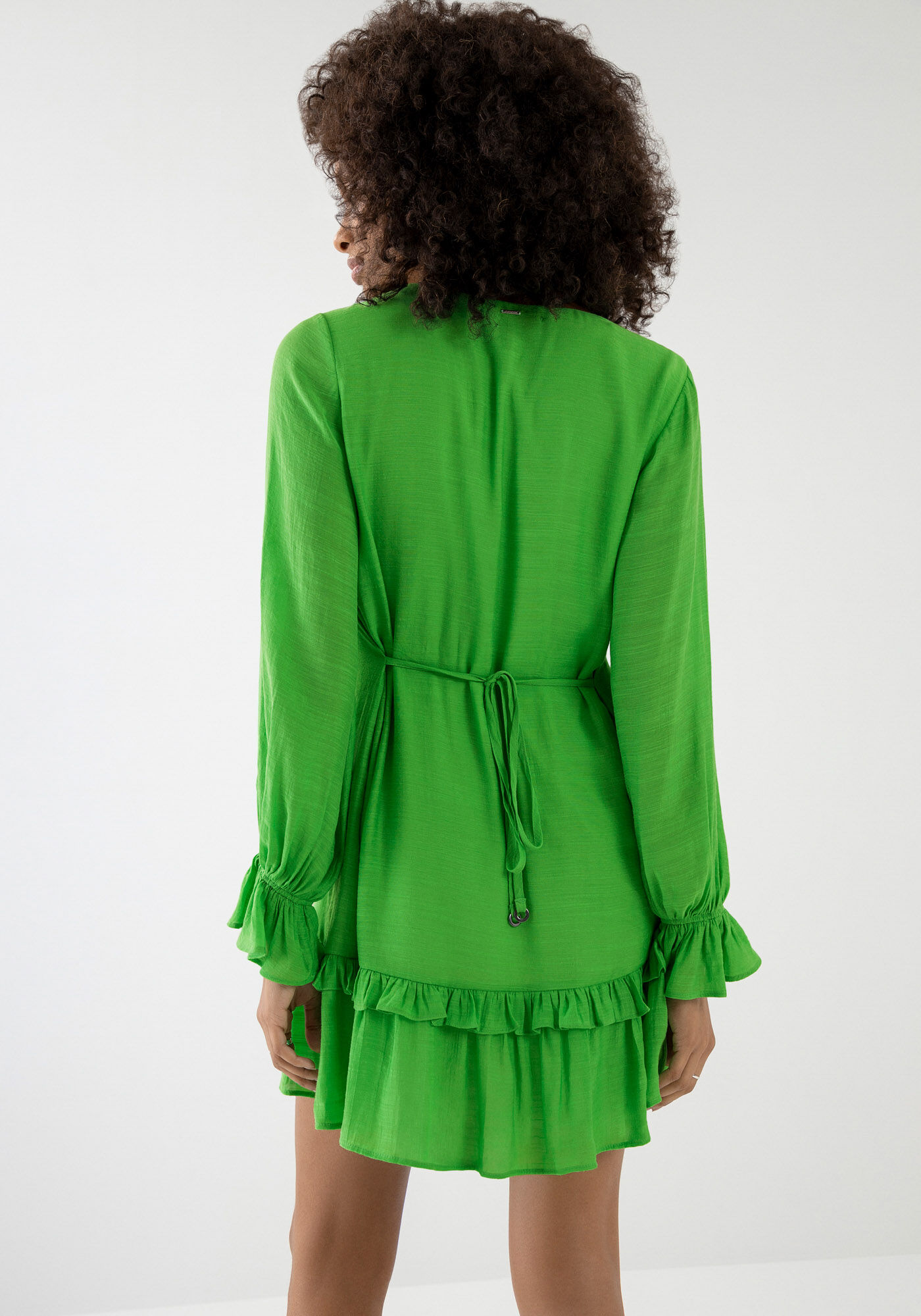 Vestido Curto Manga Longa com Babados, VERDE GREEN FLAG, large.