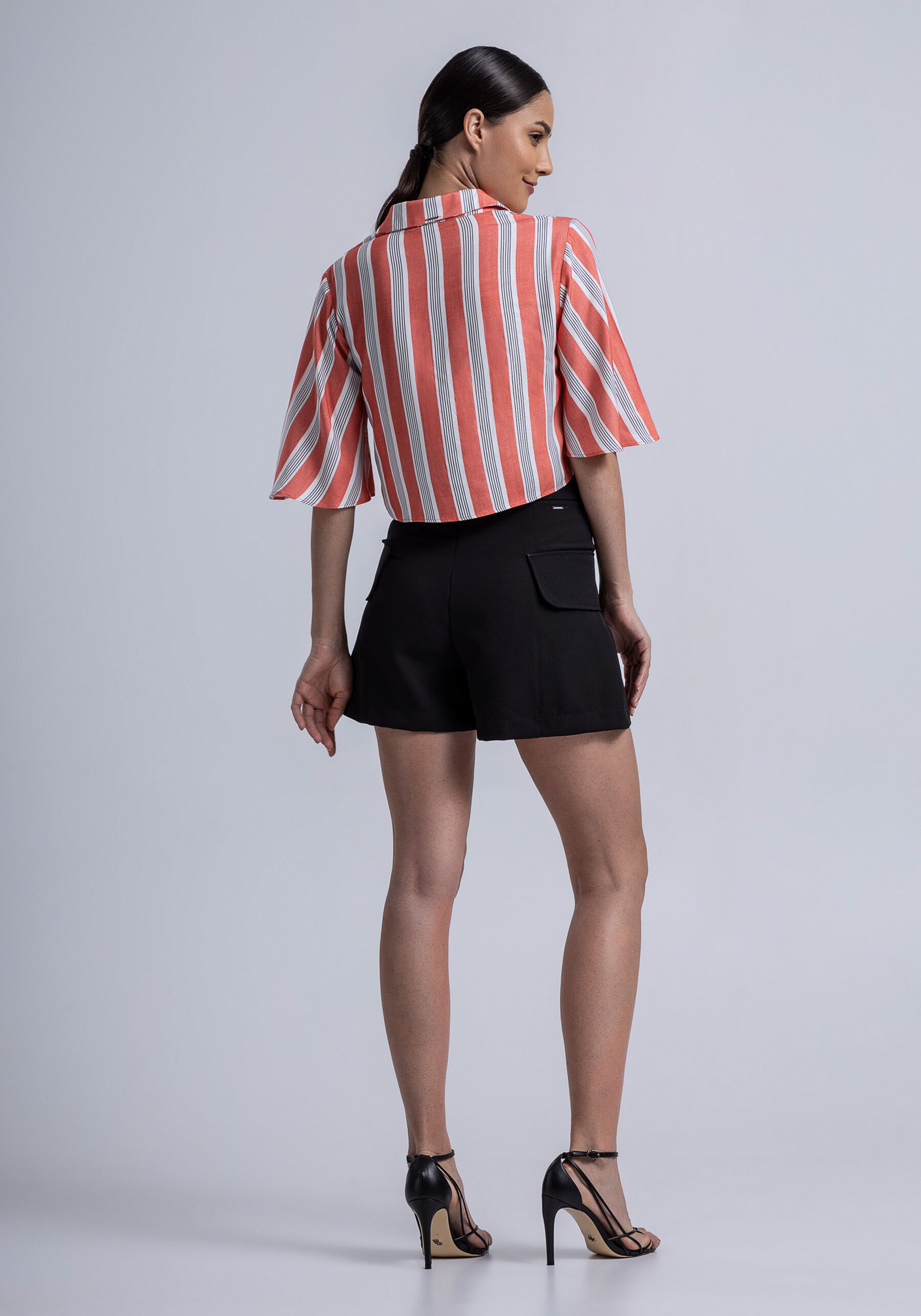 Camisa Cropped em Viscose com Manga Sino, URUCUM. Camisa Cropped em Viscose com Manga Sino, URUCUM, large.