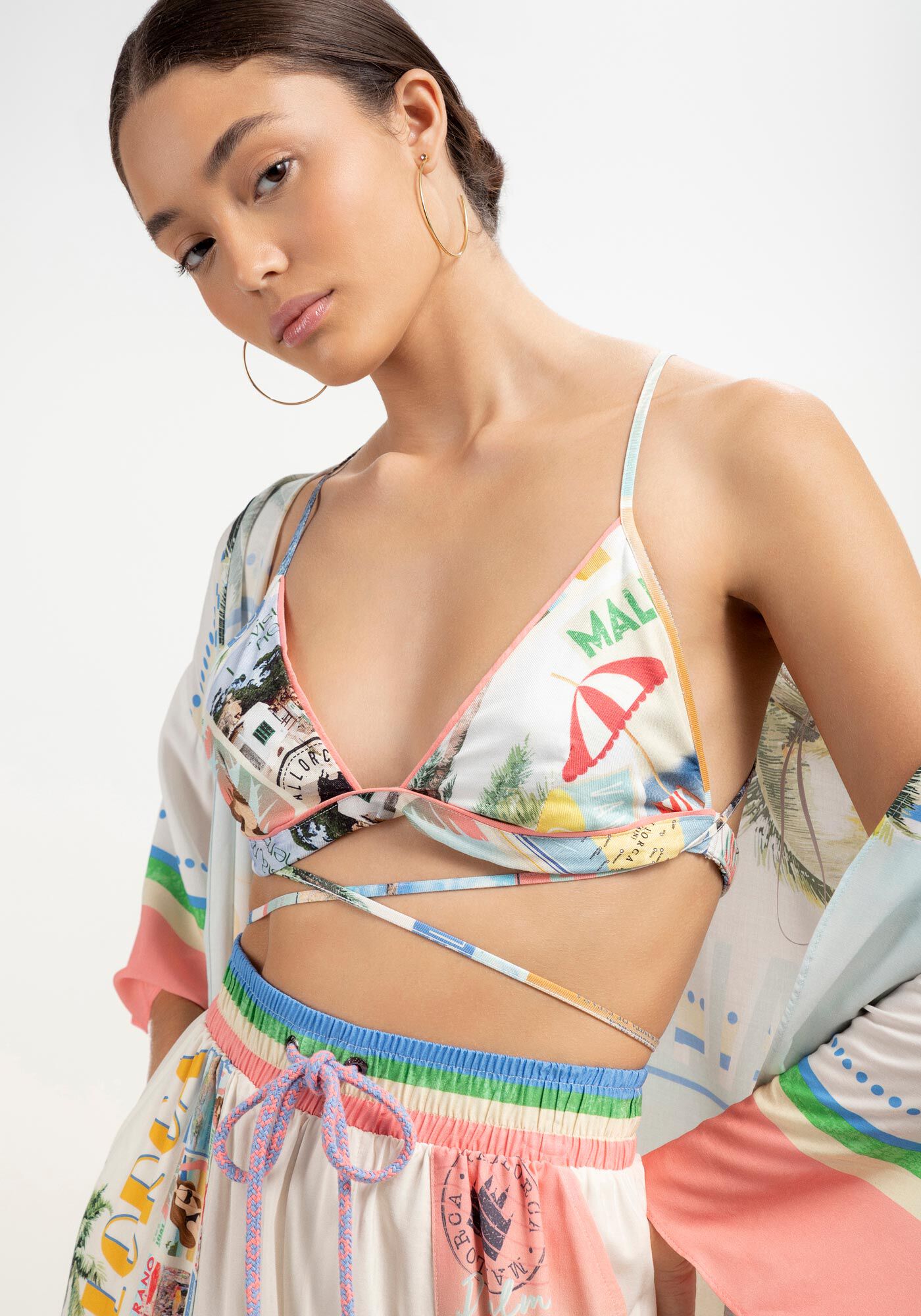 Top Estampado em Viscose com Amarra&ccedil;&atilde;o, POSTAIS, large.