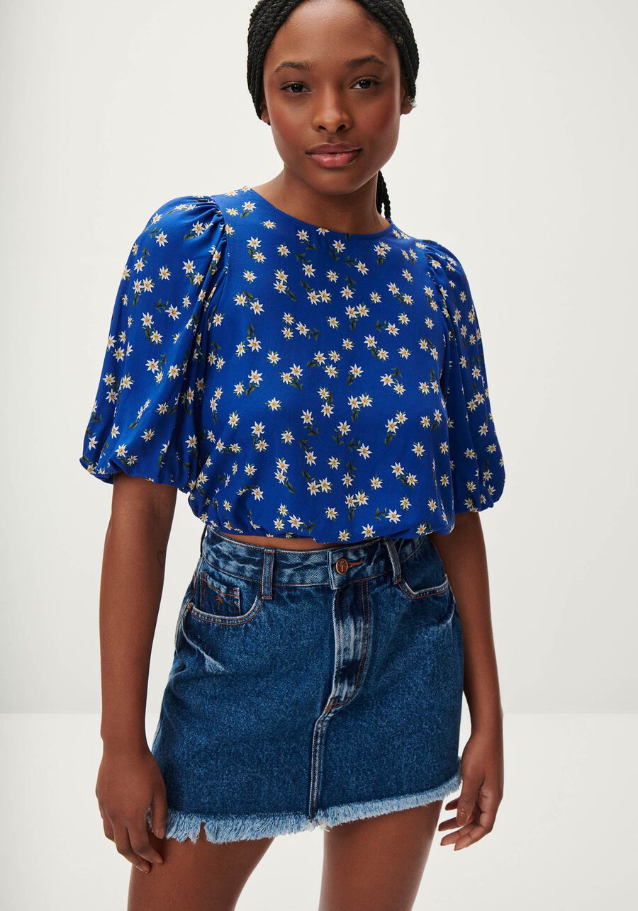 Blusa Balonê Cropped em Viscose Estampada, EDELWEISS. Blusa Balonê Cropped em Viscose Estampada, EDELWEISS, large.