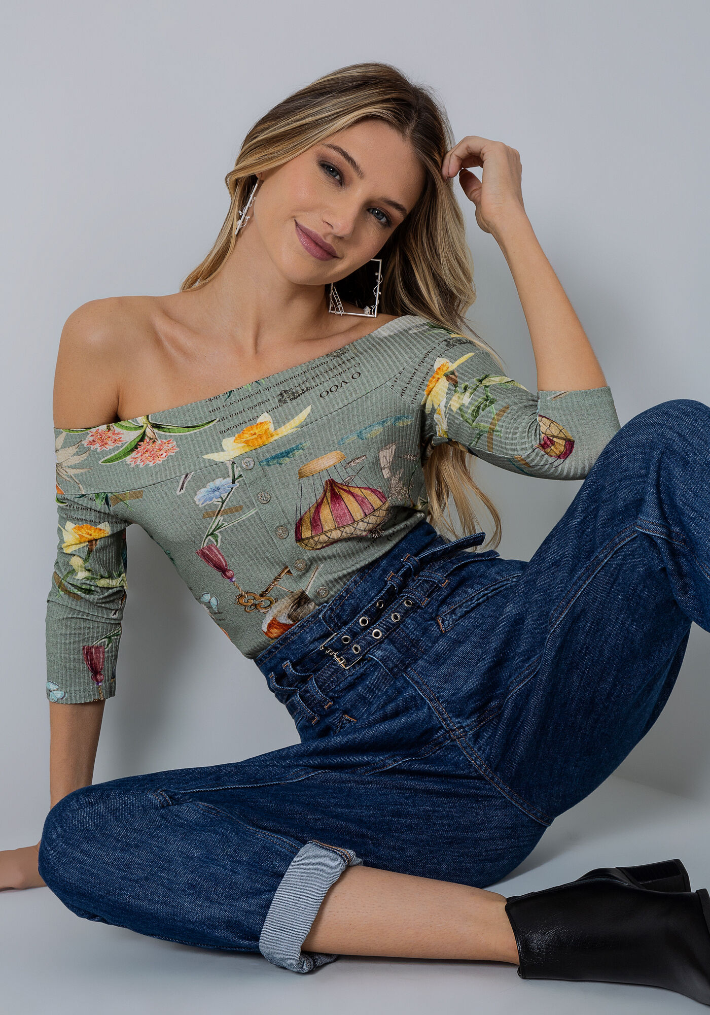 Calça jeans sale com cinto largo