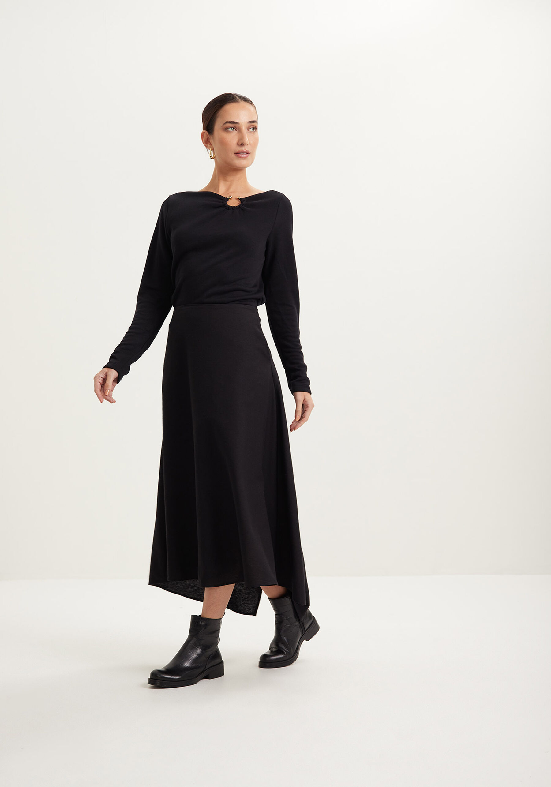 Saia Midi Com Cintura Alta E Bolsos Embutidos Tecido Plano, . Saia Midi Com Cintura Alta E Bolsos Embutidos Tecido Plano, , large.