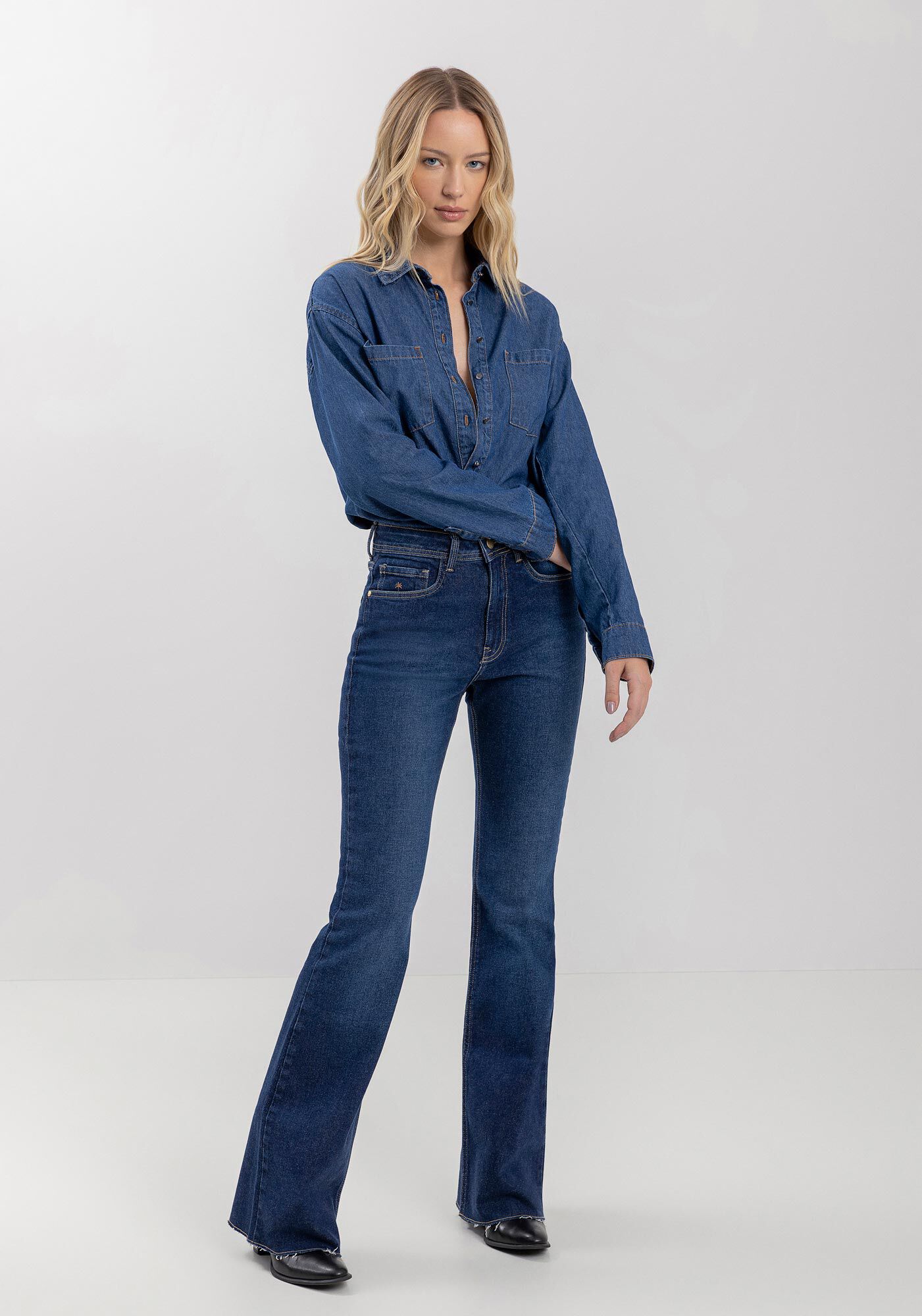 Cal&ccedil;a Jeans Flare Com Cintura Alta E Barra Cortada A Laser, , large.