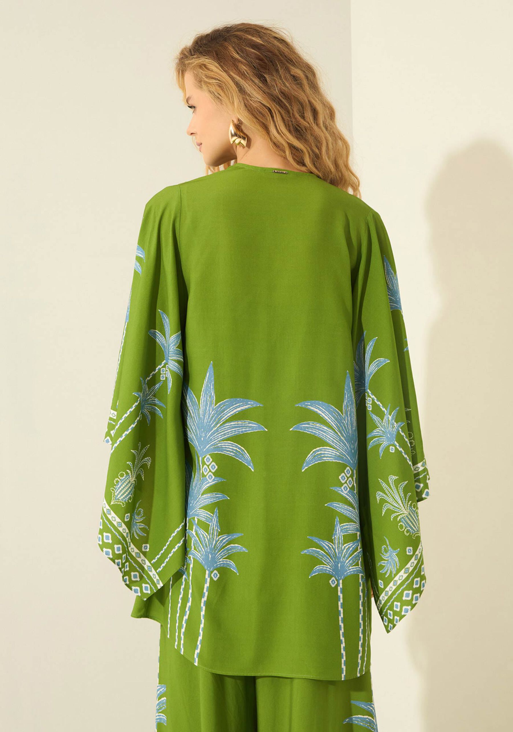 Kaftan Estampado Com Amarração, MAXI GRAVURA VERDE. Kaftan Estampado Com Amarração, MAXI GRAVURA VERDE, large.