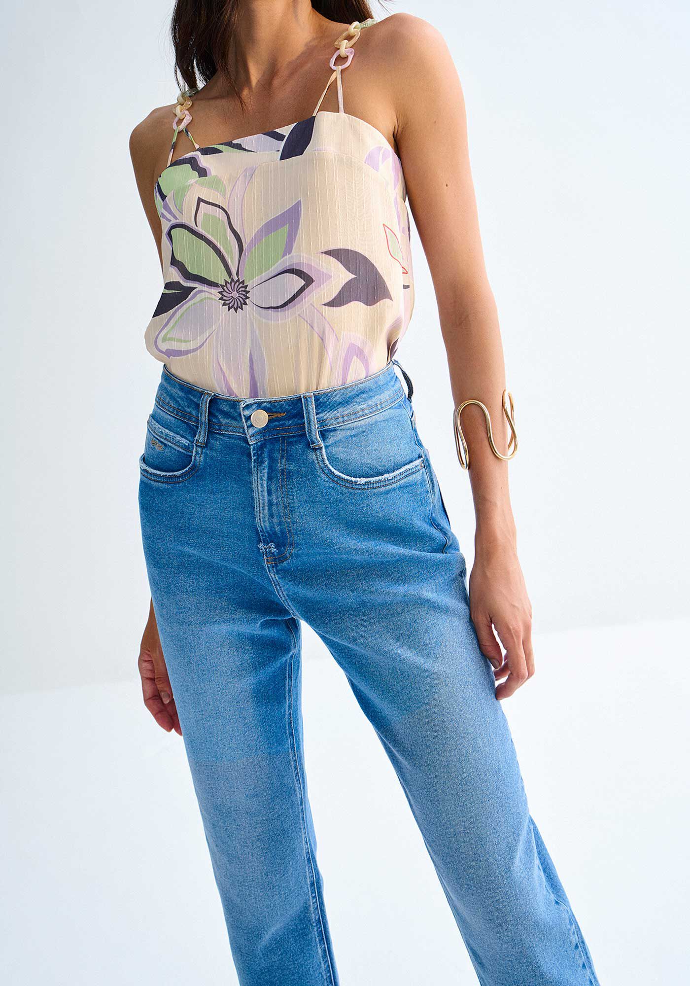 Cal&ccedil;a Jeans Mom Cintura Alta Desfiada com Elasticidade, , large.