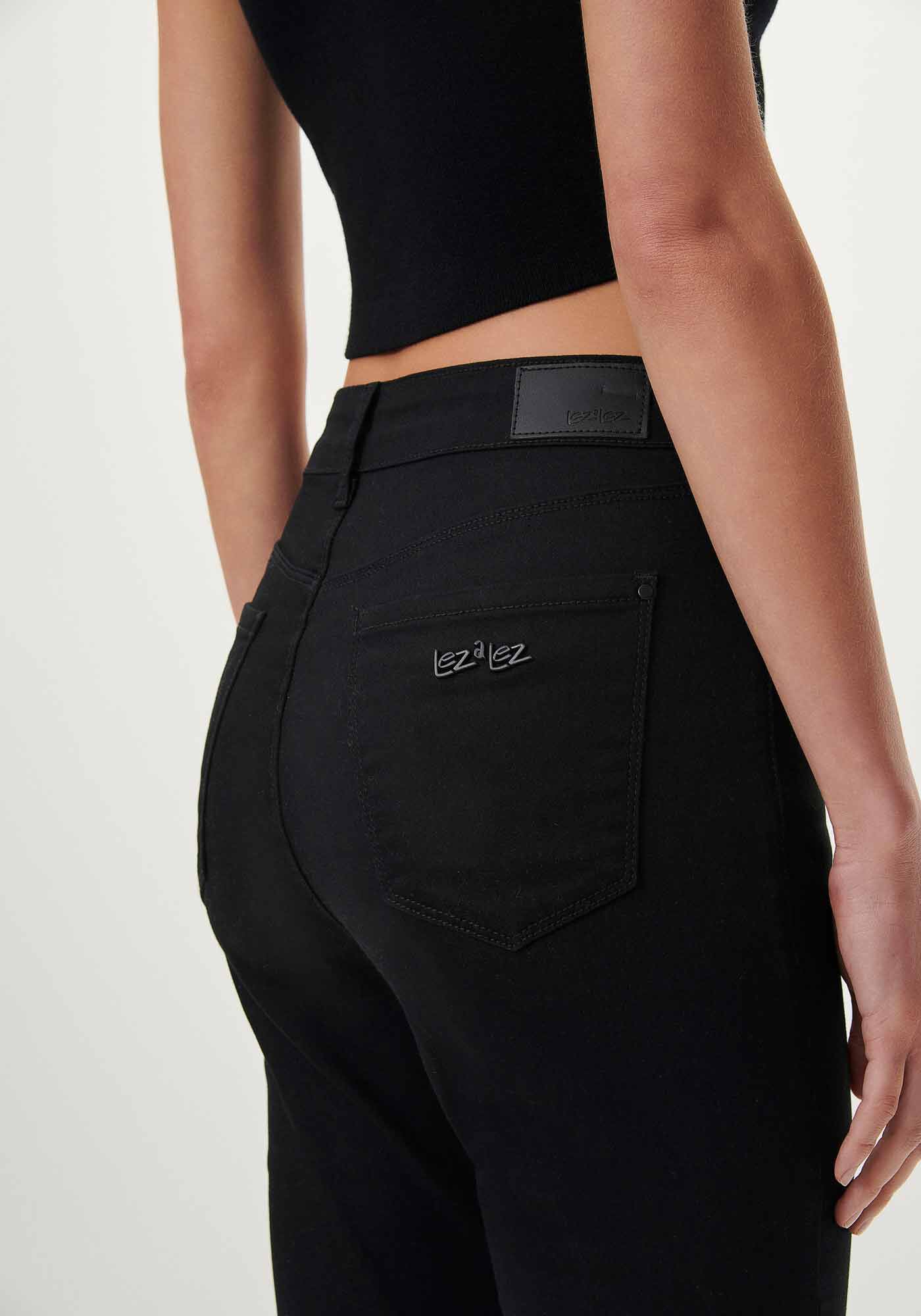 Cal&ccedil;a Flare Boot Cut Em Sarja Com Cintura Alta, , large.