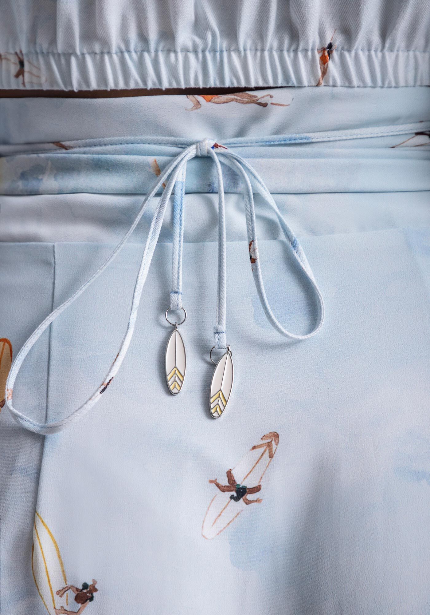 Blusa Estampada em Viscose com Amarra&ccedil;&atilde;o, SURFISTAS, large.