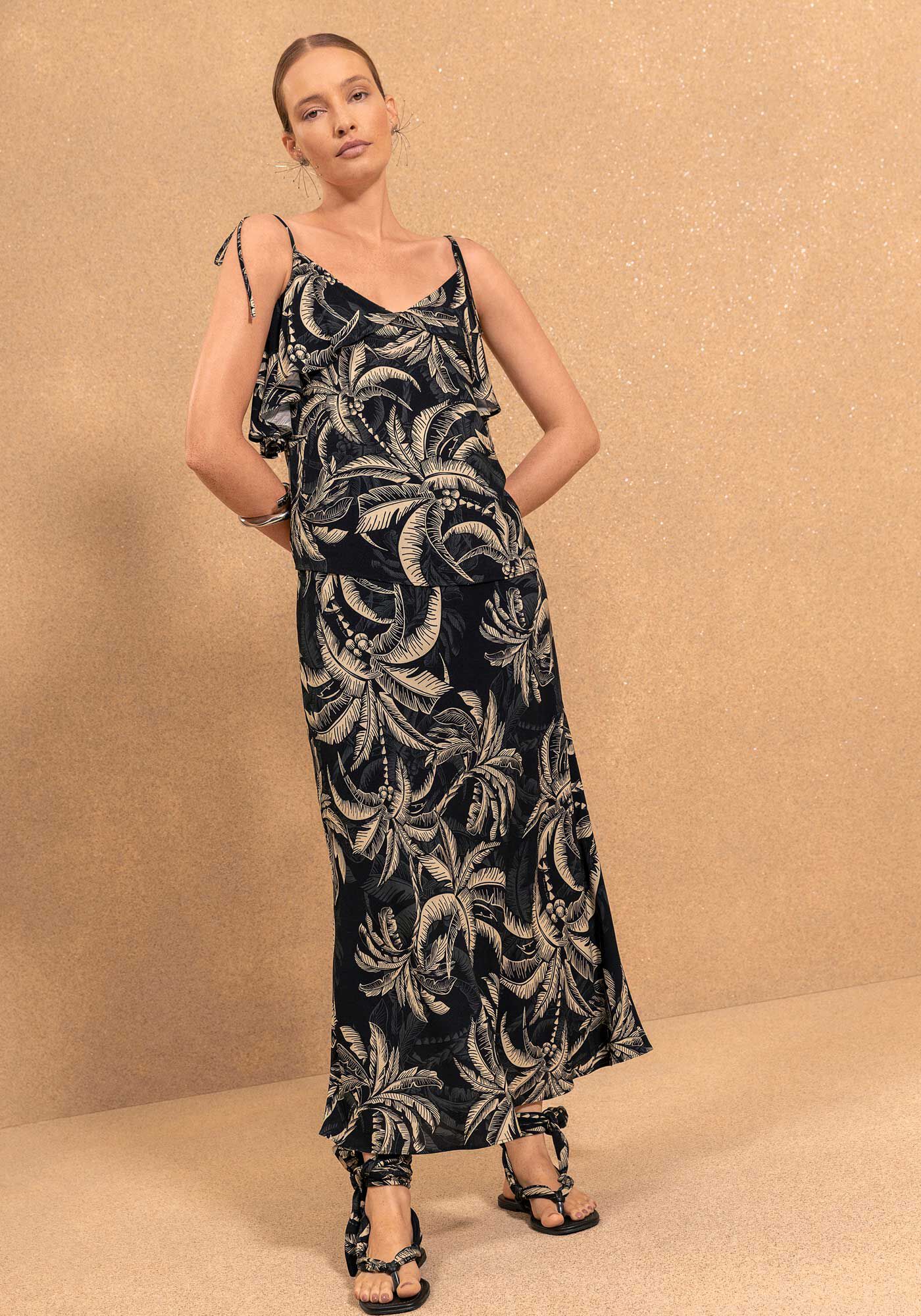 Blusa Fluida Estampada Com Babados E Al&ccedil;as De Amarrar, COQUEIRO PRETO, large.