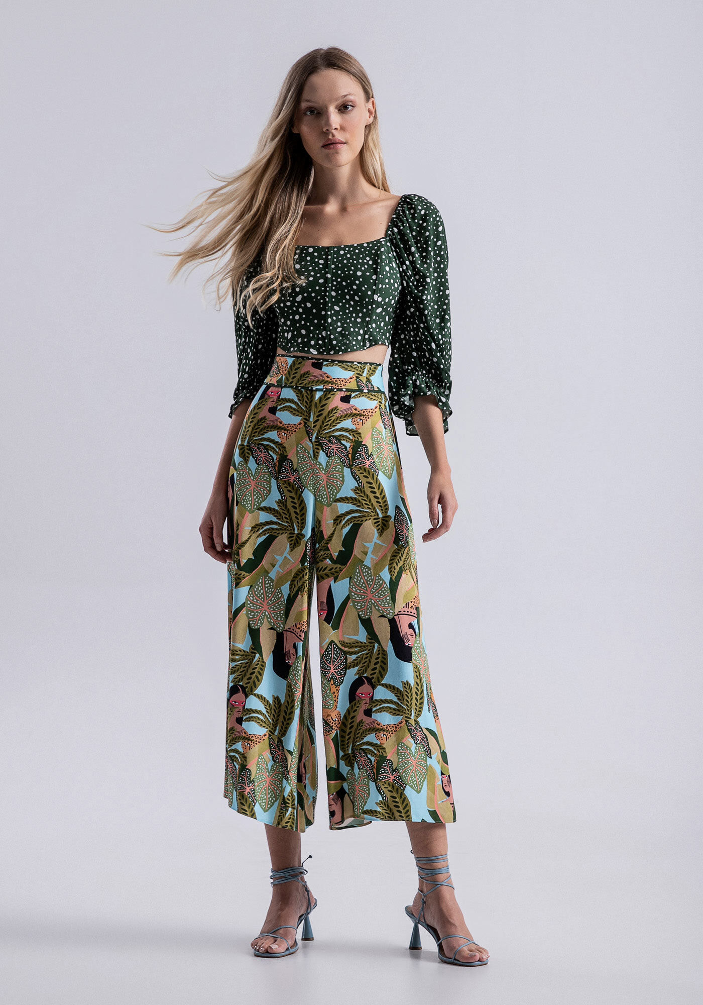 Calça pantacourt longa estampada new arrivals