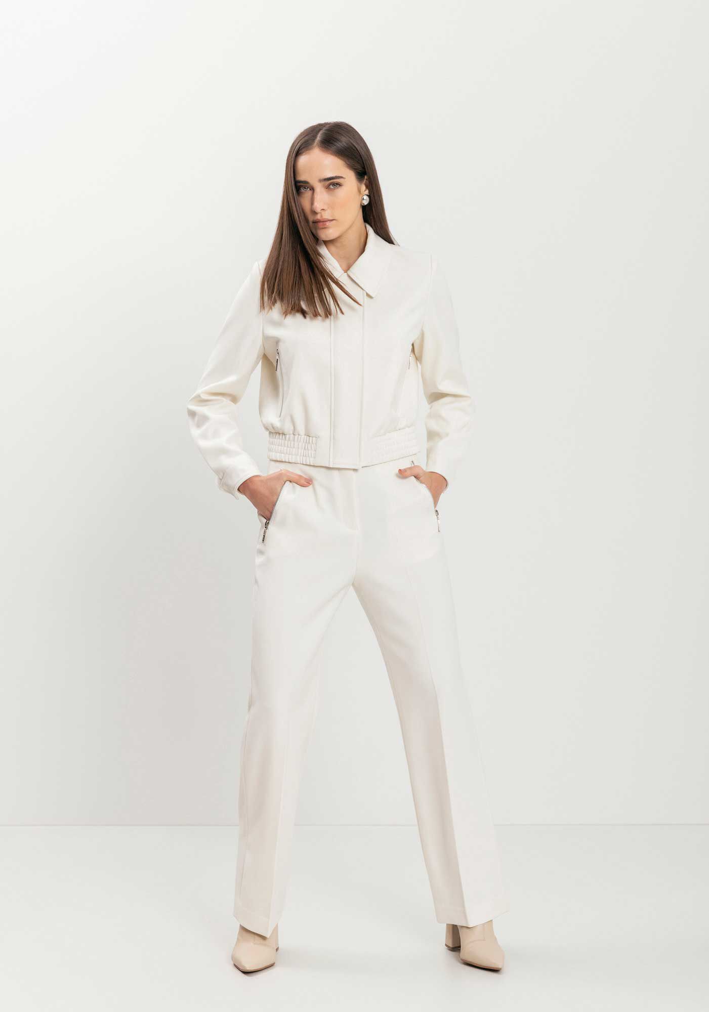 Jaqueta Curta De Manga Longa Com Gola E Z&iacute;peres, BRANCO OFF WHITE, large.