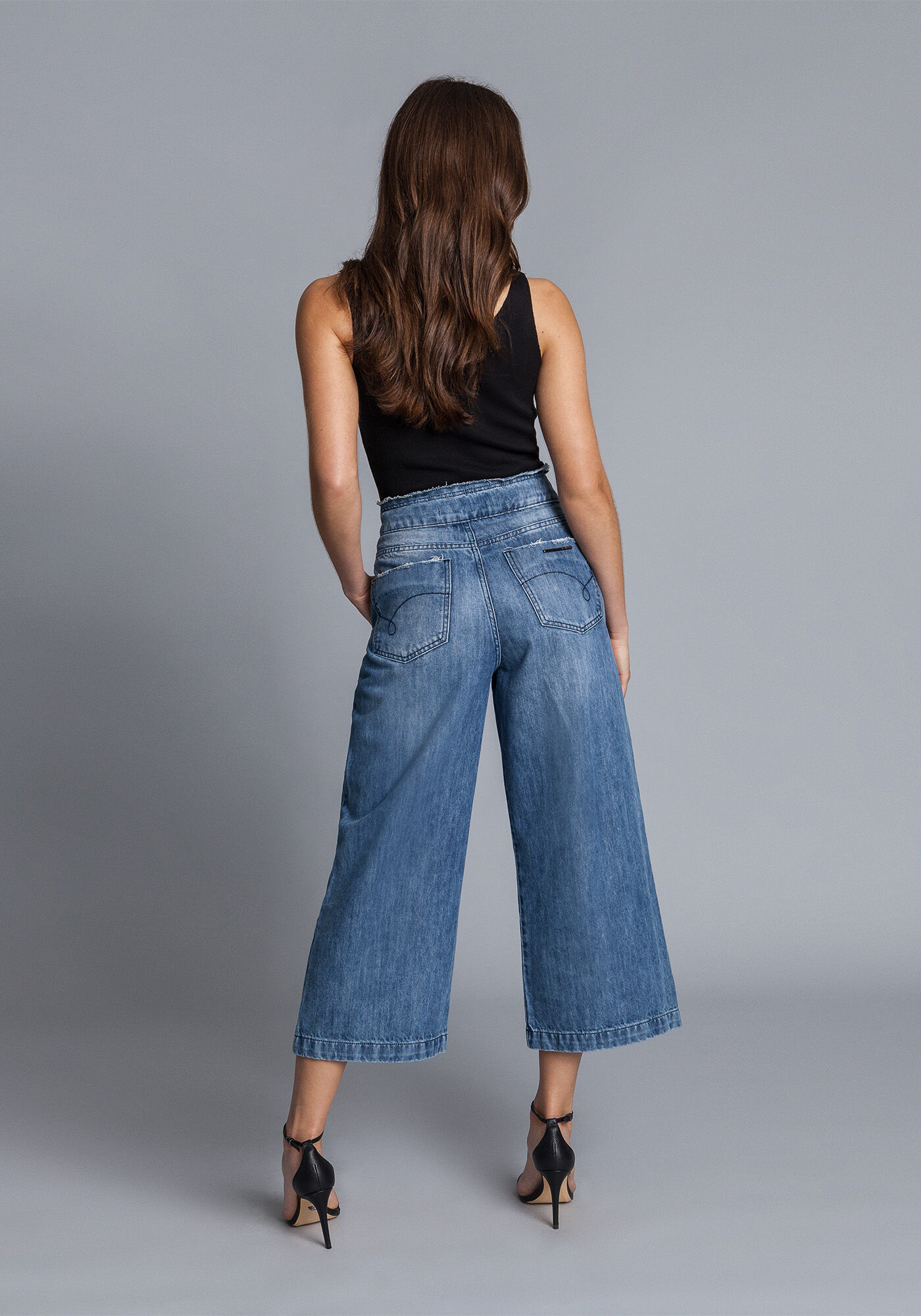 Calça pantacourt jeans cintura hot sale alta