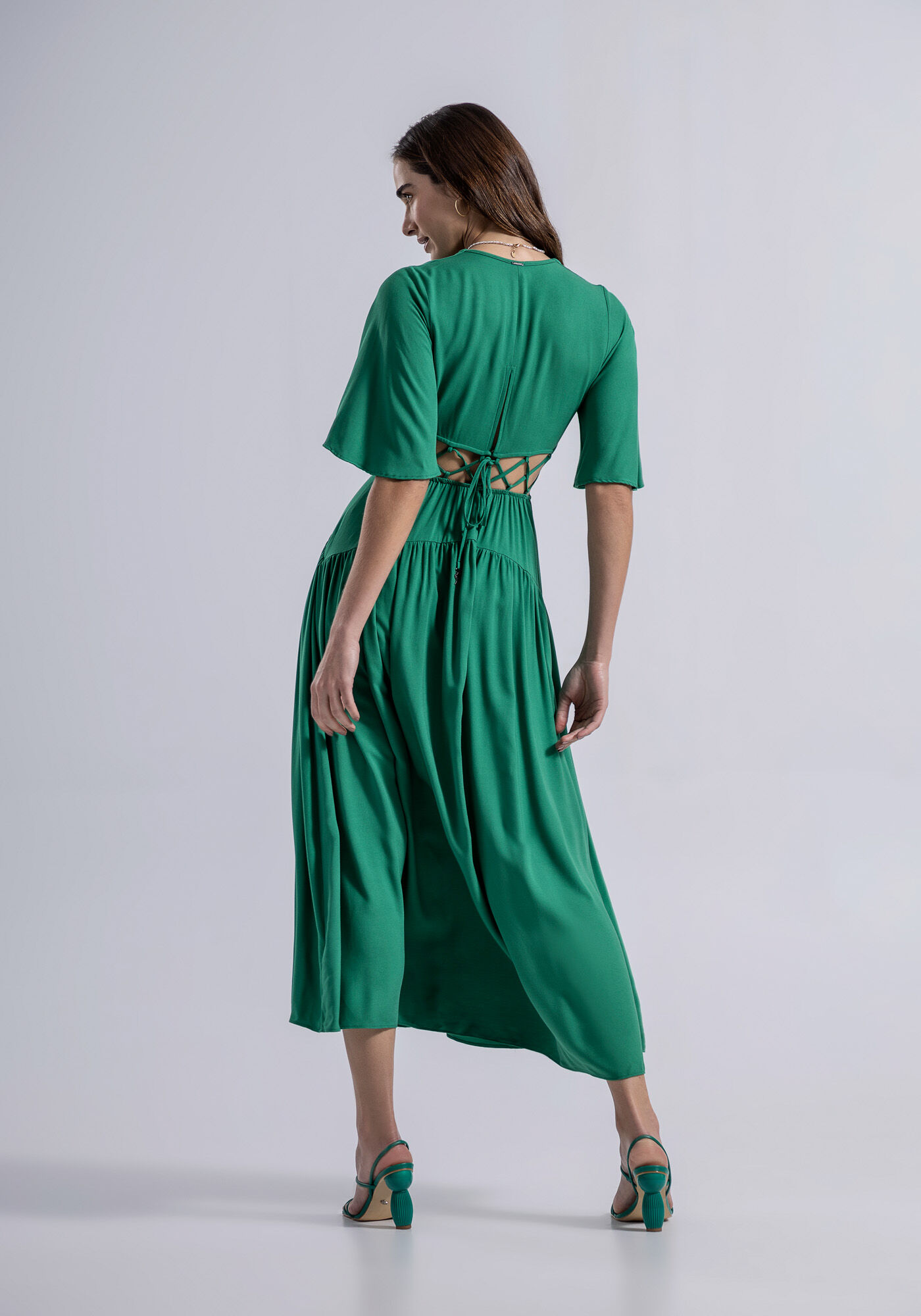 Vestido Midi em Viscose com Cut Out Amarra&ccedil;&atilde;o, , large.